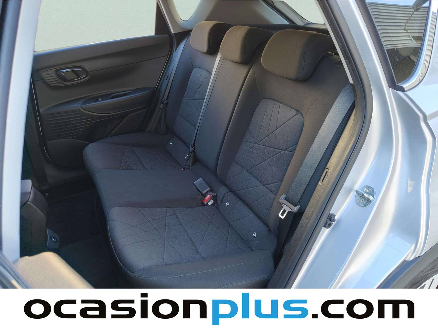 Foto asientos traseros Hyundai Bayon HYUNDAI Bayon 1.0 TGDI 48V Style DCT 2C (120CV)