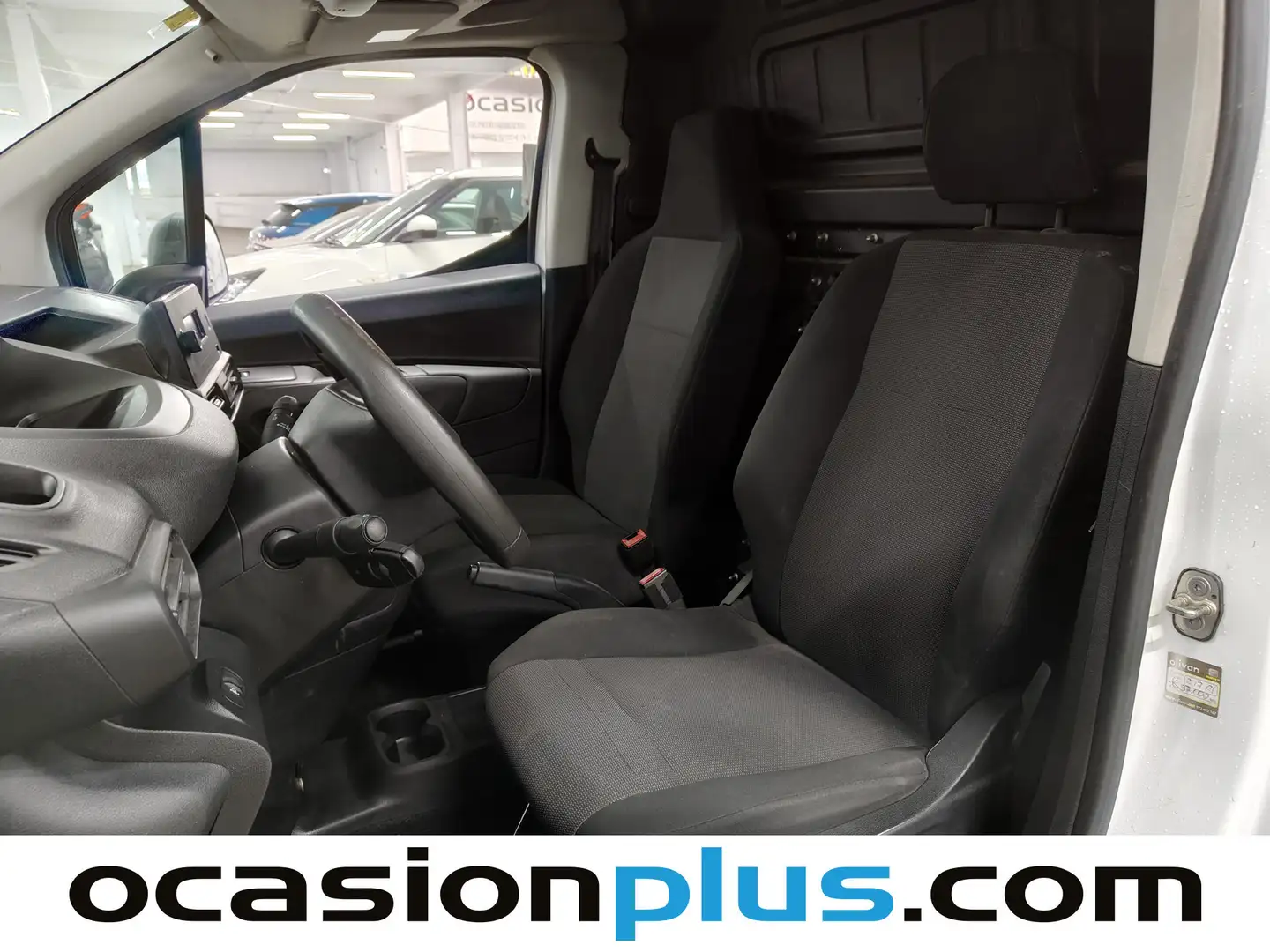 Foto Peugeot Partner Peugeot Partner BlueHDi 100 S&S Pro Standard 600kg (98 CV)