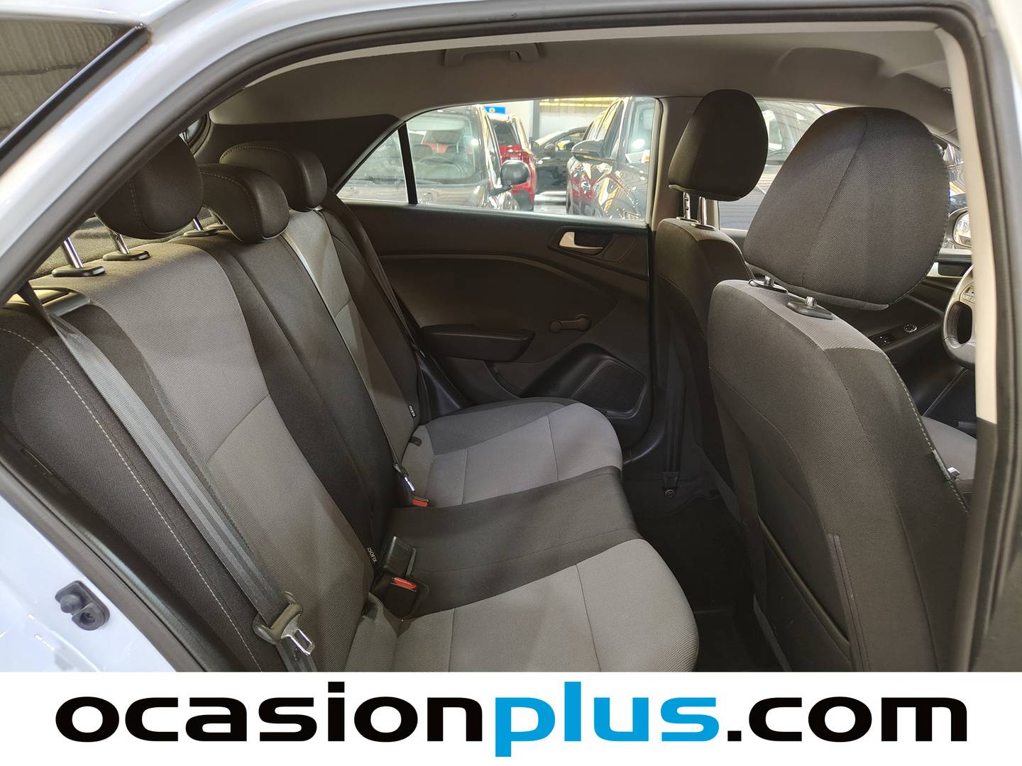 Hyundai i20 Hyundai i20 1.2 MPI Essence LE (75 CV) al mejor precio