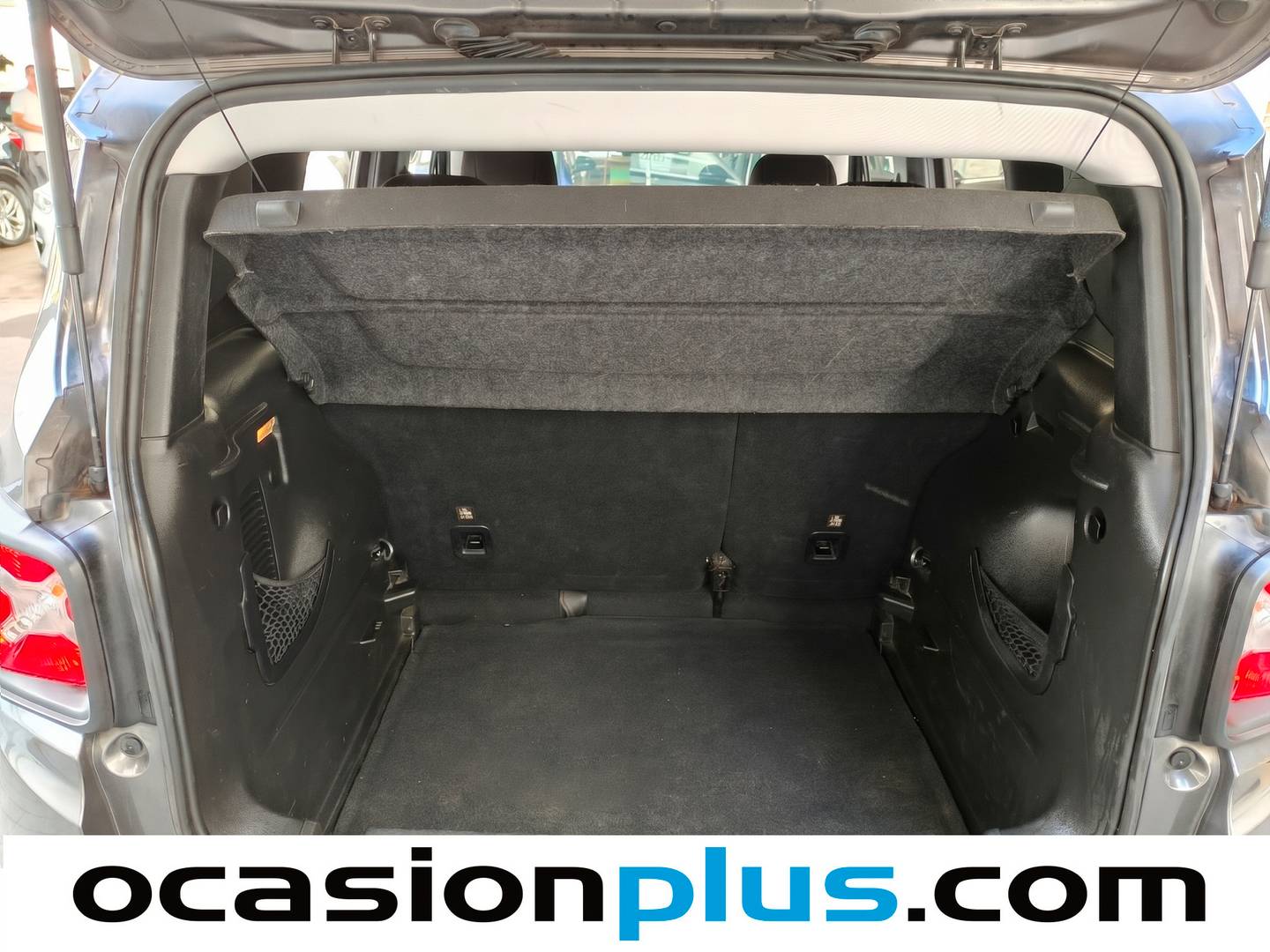 Fotos maletero Jeep Renegade Jeep Renegade 1.6 E-TORQ Sport FWD E6 (110 CV)