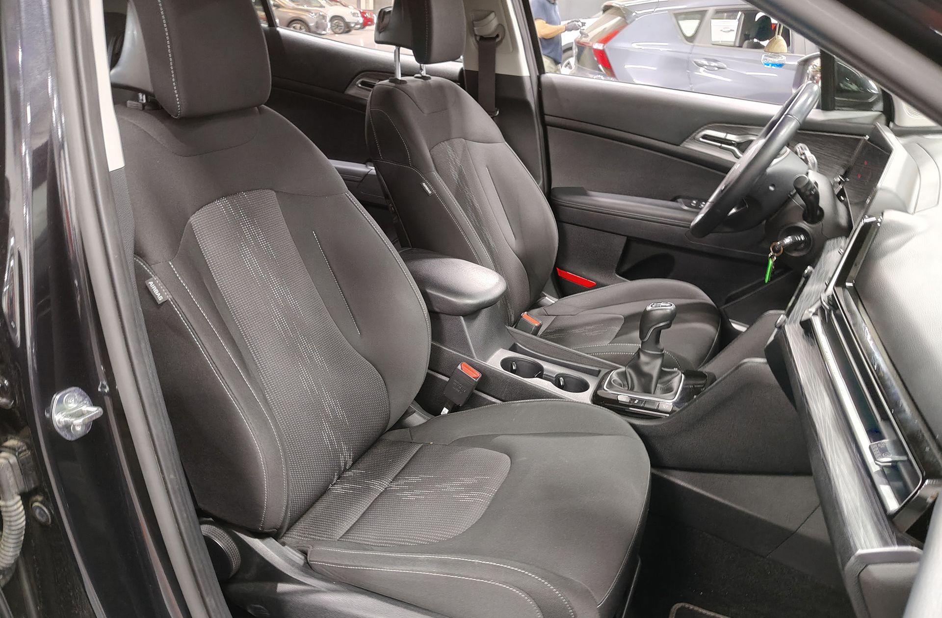 Kia Sportage 1.6 T-GDi Drive 4x2 - foto 19