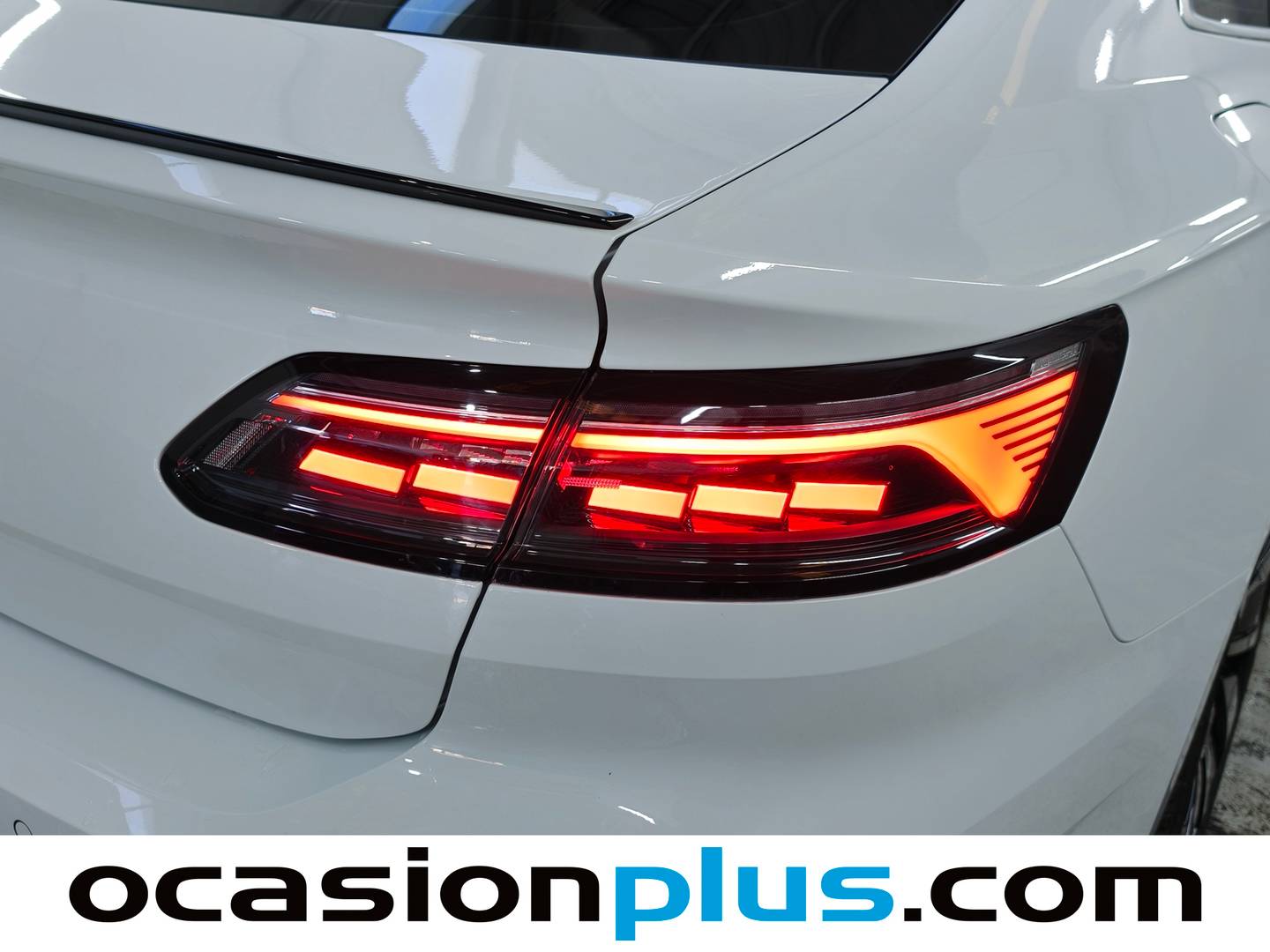 Volkswagen Arteon Volkswagen Arteon R-Line 2.0 TDI  (150 CV) DSG automático