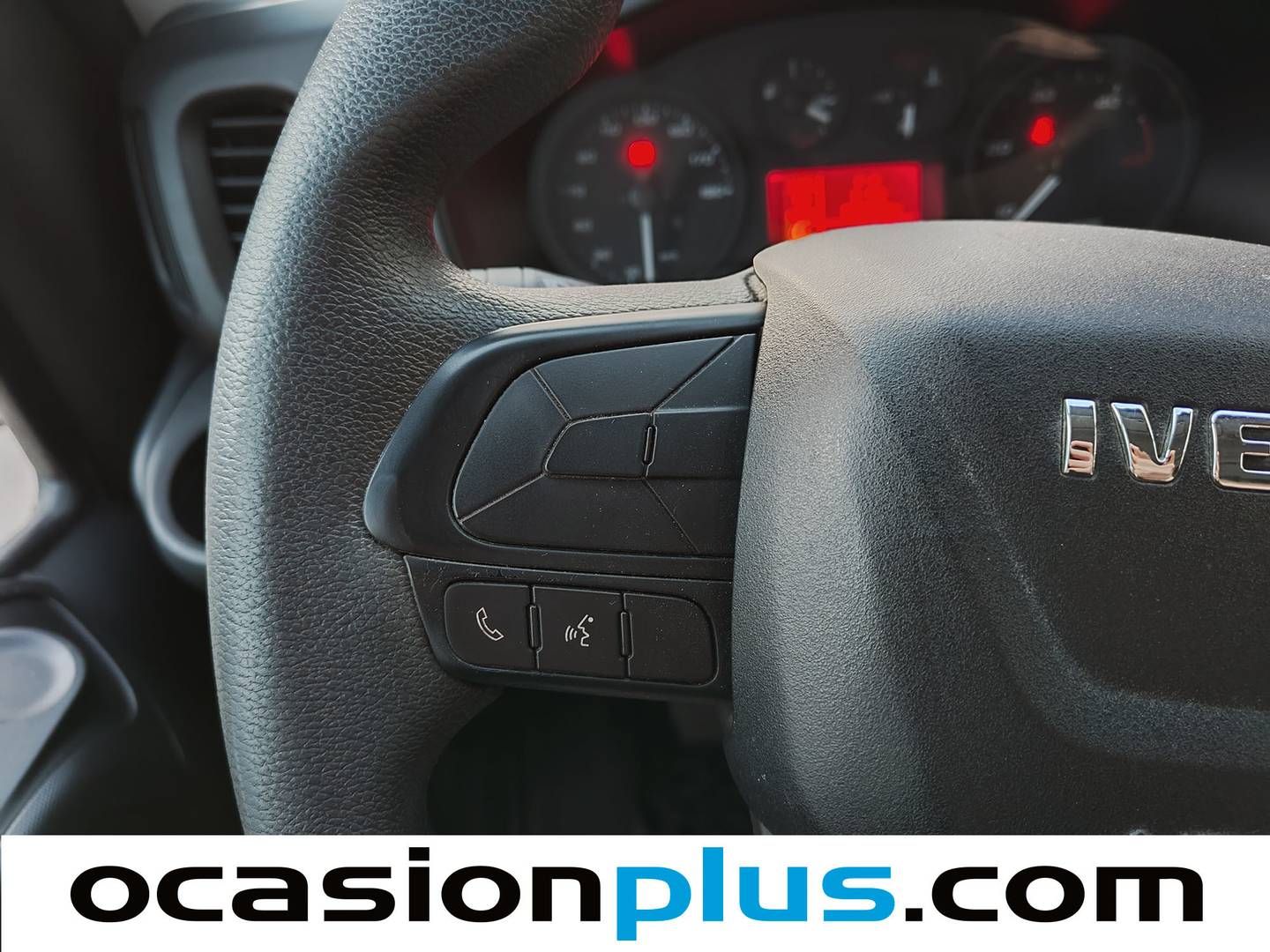 Equipamiento del Iveco Daily Iveco Daily Furgon 35S 16 V 3520L/H2 (156 CV)