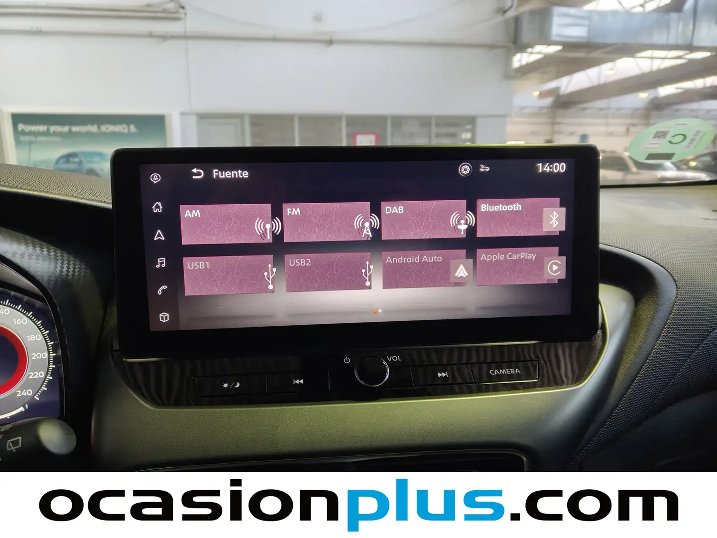 Foto Nissan JUKE Nissan Juke DIG-T N-Connecta 4x2 (114 CV)