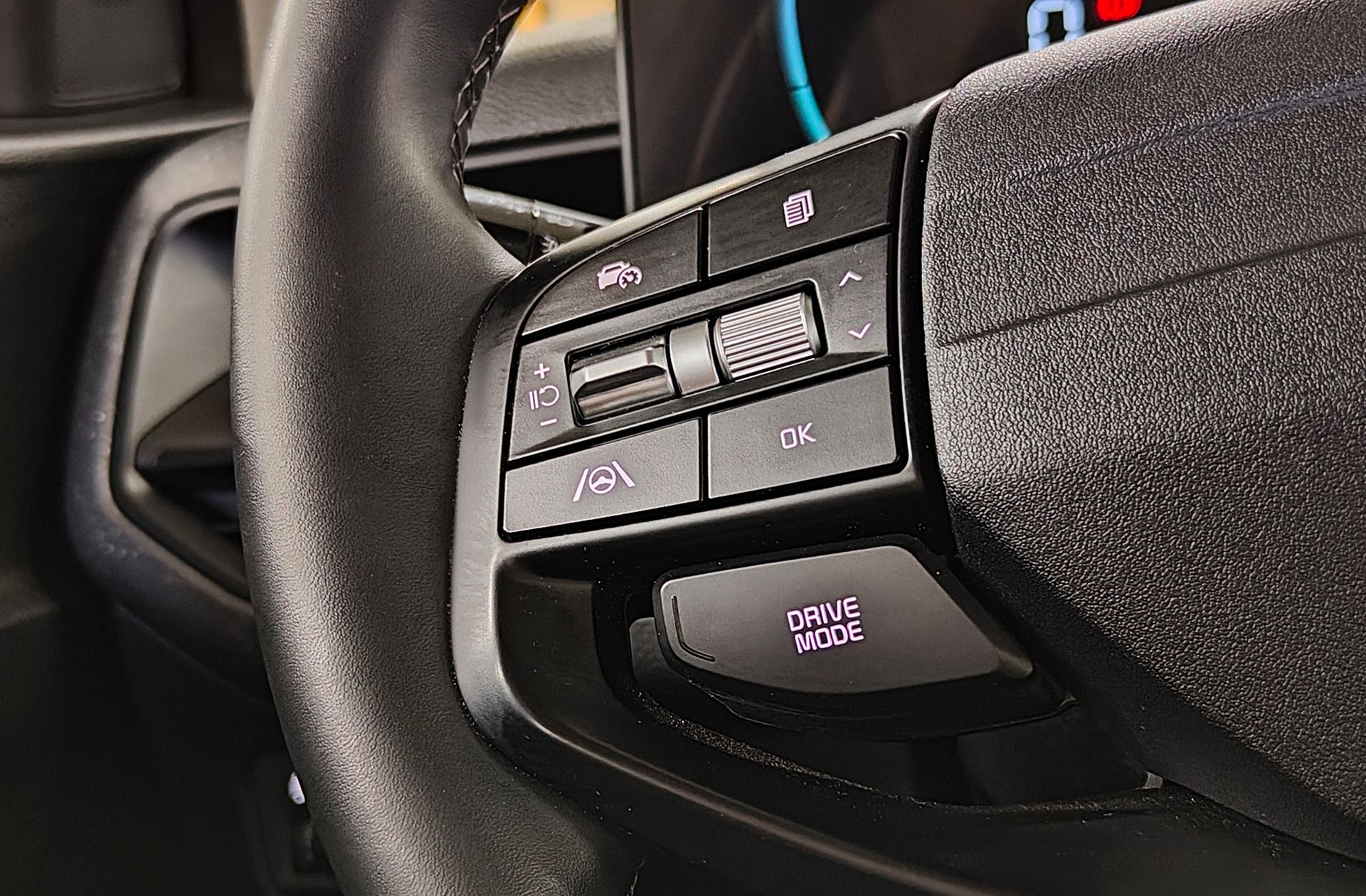 Kia Stonic 1.0 T-GDi MHEV Concept - foto 24