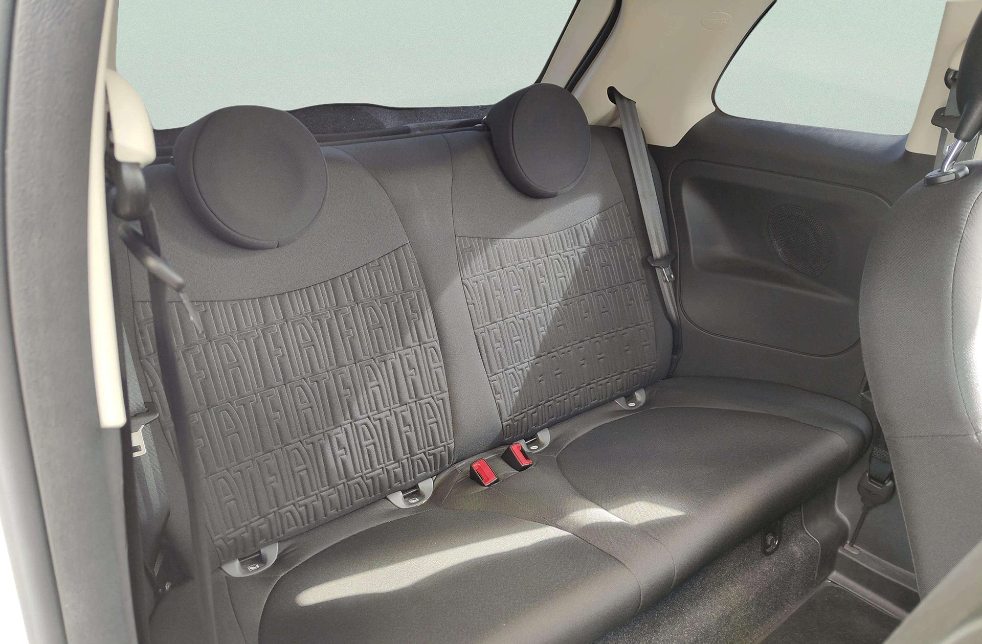 Fiat 500 1.0 Hybrid Monotrim Style - foto 13