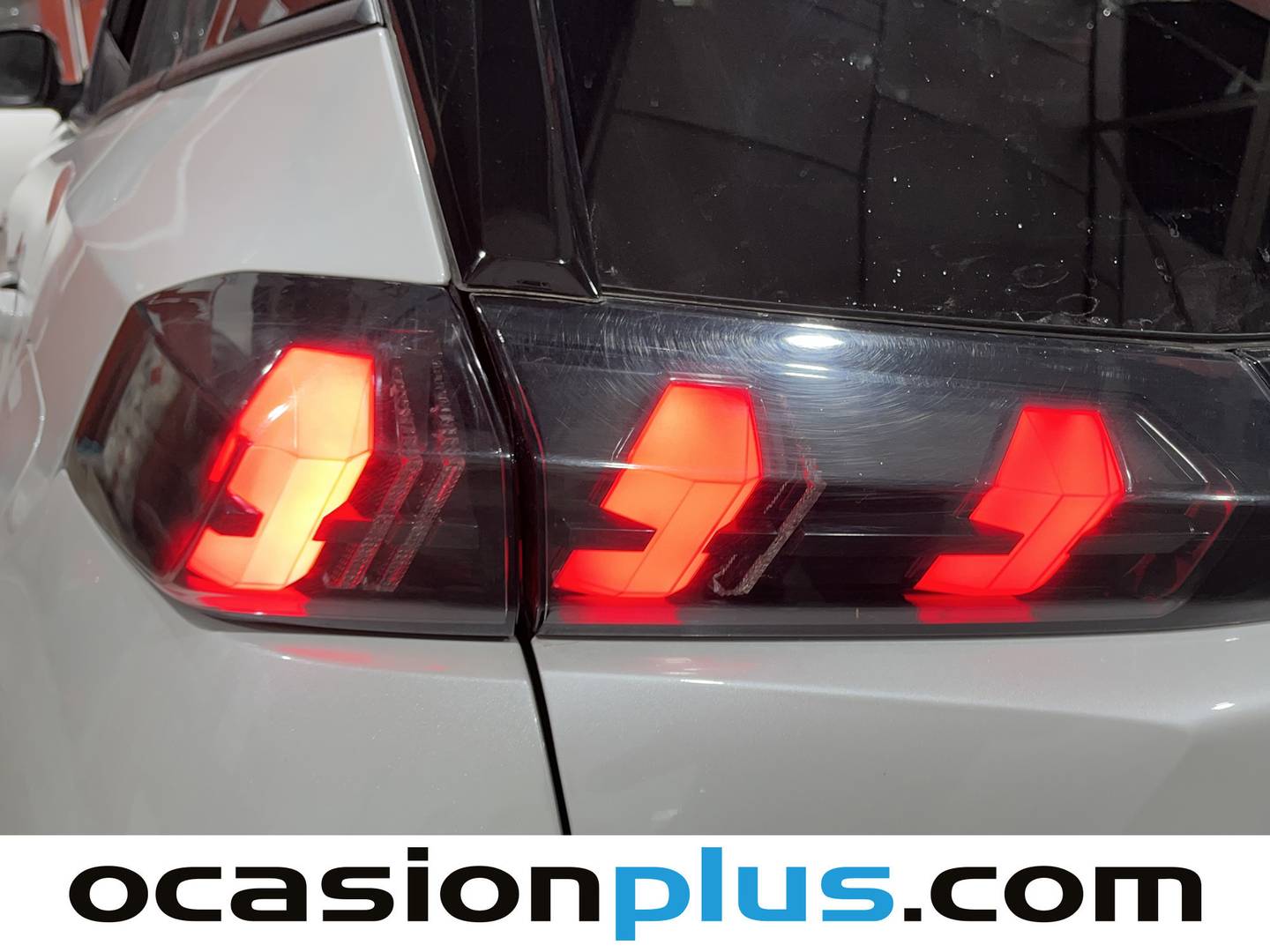 Foto Peugeot 2008 Peugeot 2008 BlueHDi 110 Allure Pack (110 CV)