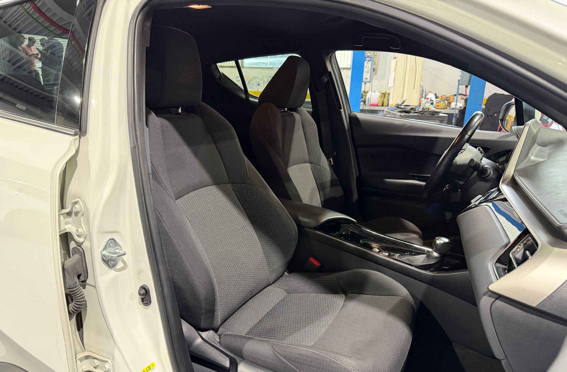 Toyota C-HR 1.8 125H Advance - foto 18