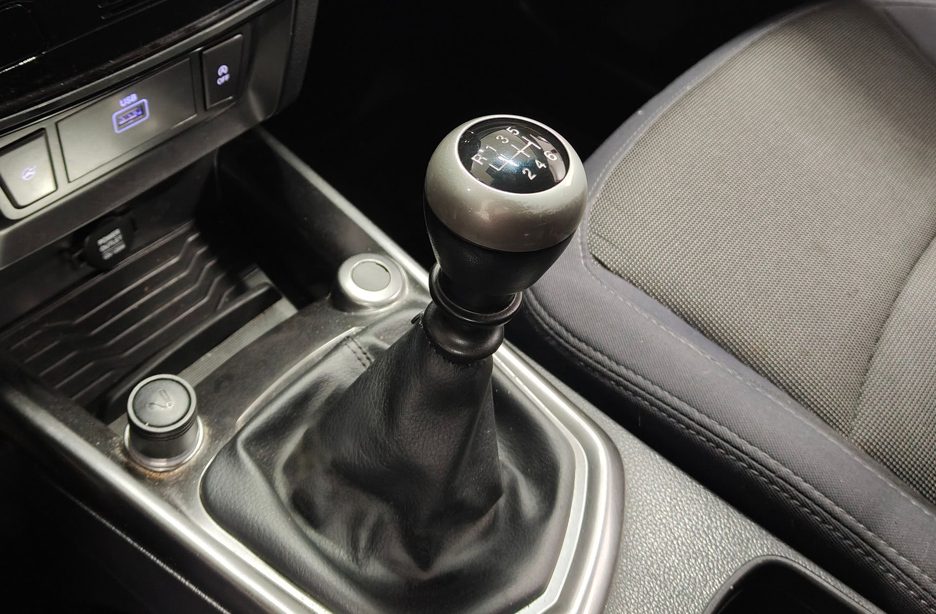 SsangYong Tivoli G12T Urban Plus - foto 5