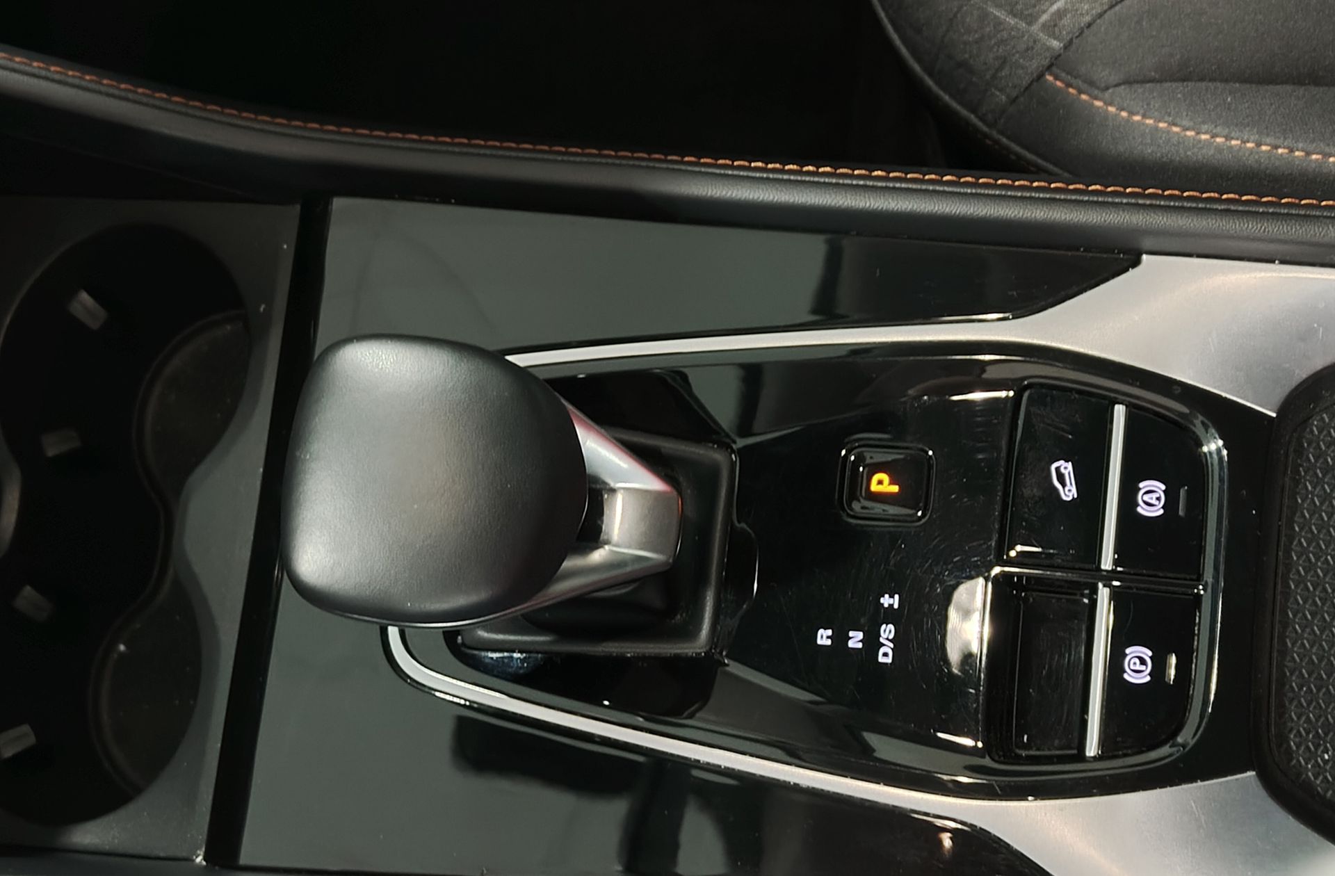 MG HS 1.5T Comfort DCT - foto 5