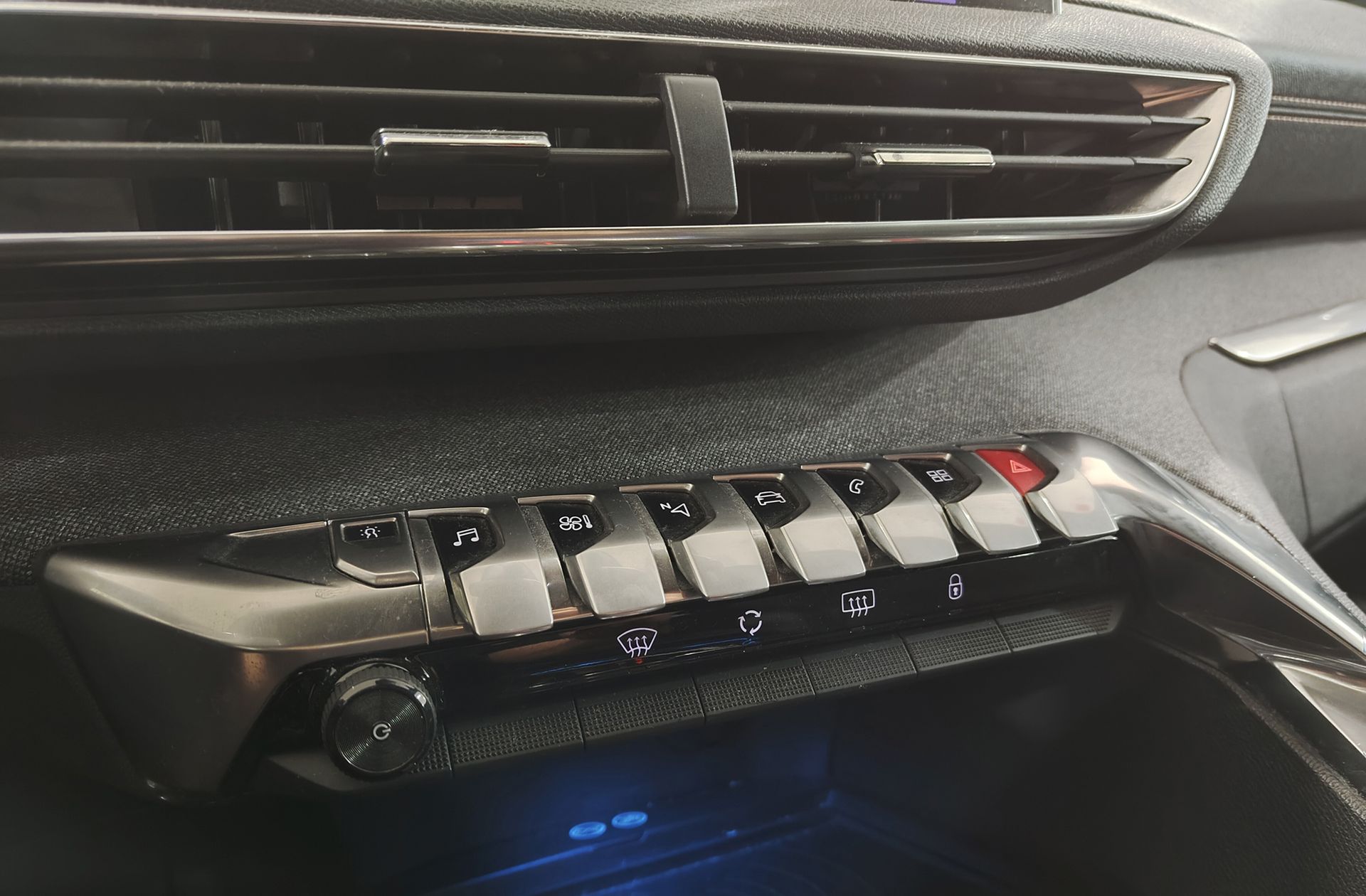 Peugeot 5008 PureTech 130 GT Line EAT8 7 plazas - foto 40