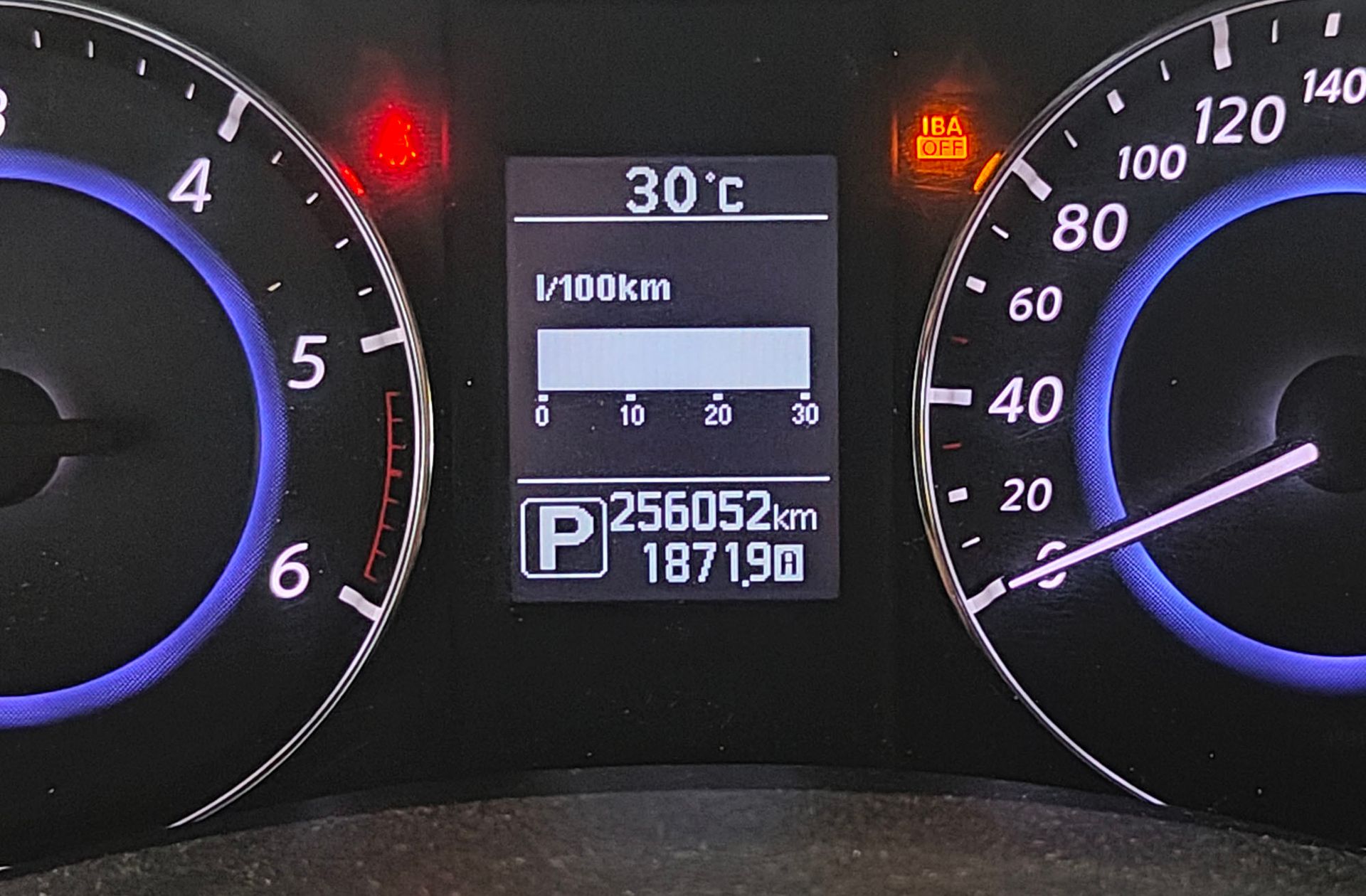 Infiniti QX70 3.0 D V6 S Design AWD - foto 13