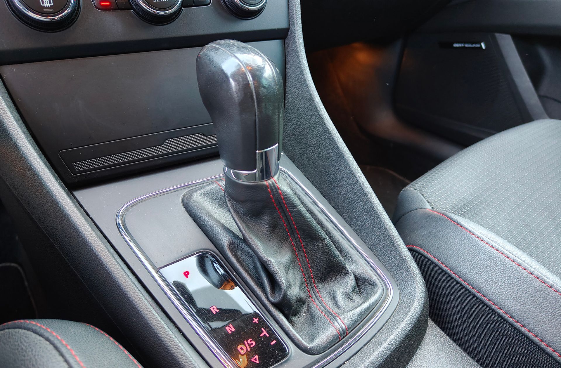 SEAT León 2.0 TDI FR DSG - foto 5