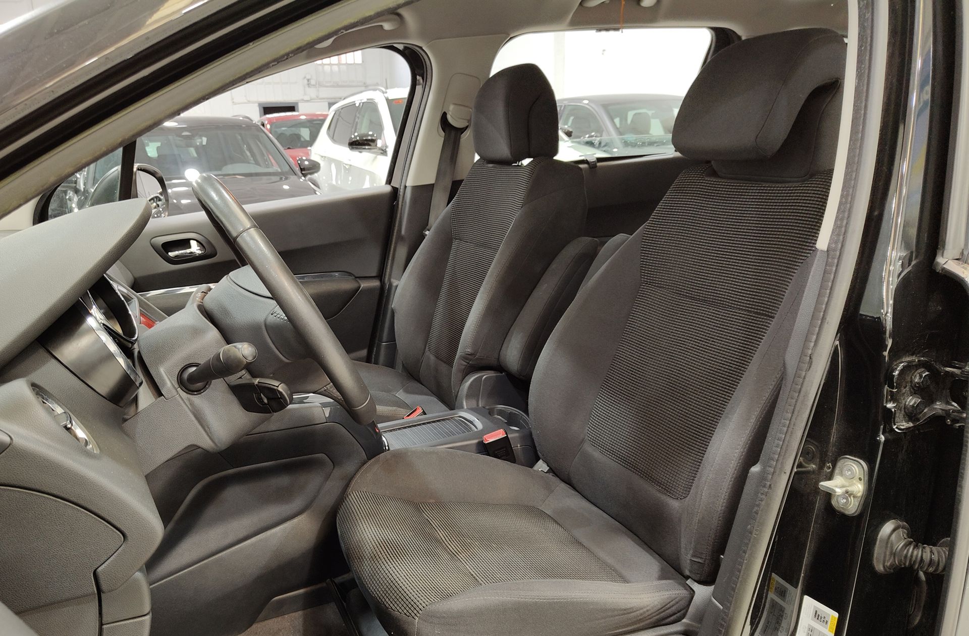 Peugeot 5008 1.6 HDi FAP Active 7 plazas - foto 10