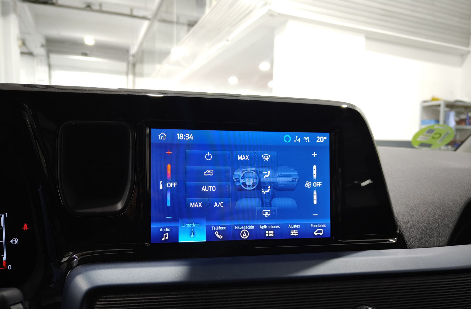 Ford Tourneo Courier 1.0 EcoBoost Active - foto 28