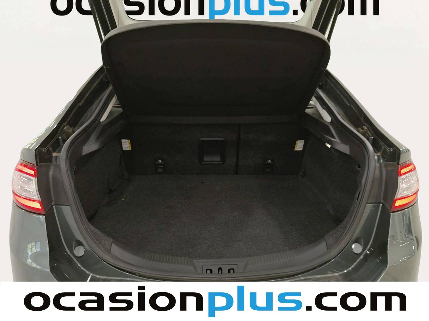Fotos maletero Ford Mondeo FORD Mondeo 1.5 EcoBoost Titanium Powershift (160CV)