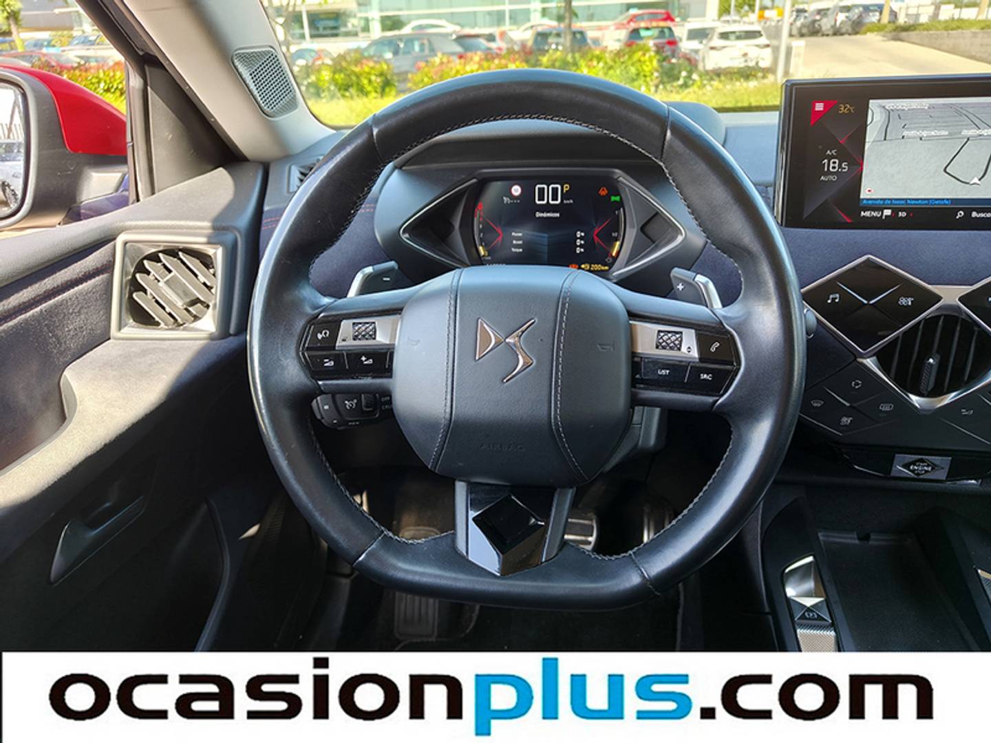 Foto DS DS 3 Crossback DS DS3 Crossback BlueHDi 130 Ines de la Fressange Auto (131 CV)