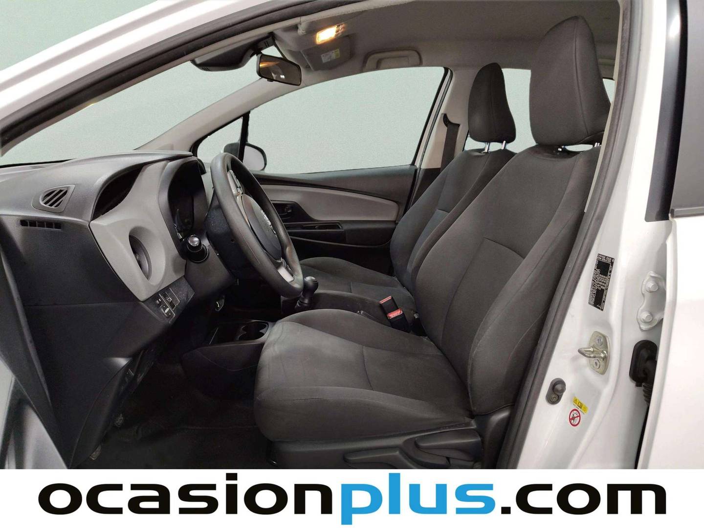Foto asientos delanteros Toyota Yaris Toyota Yaris 1.0 City (69 CV)