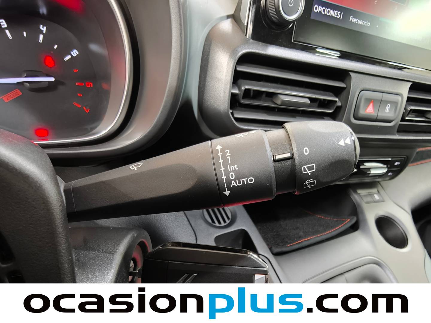 Citroën Berlingo Citroën Berlingo BlueHDi 100 S&S Talla M Shine Pack XTR (102 CV) manual