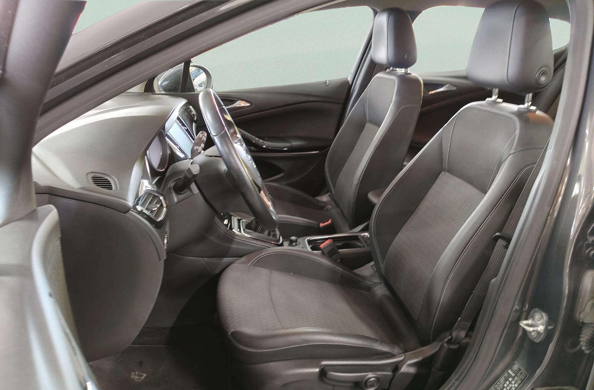 Opel Astra 1.4 Turbo Excellence - foto 8