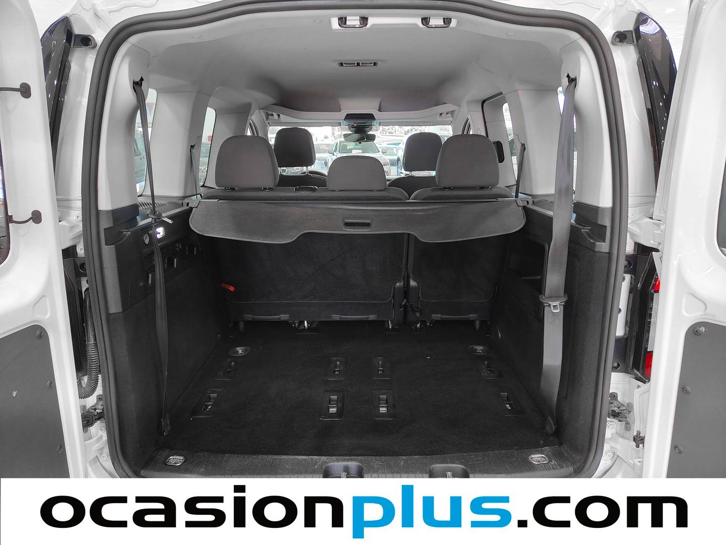 Foto asientos delanteros Volkswagen Caddy Volkswagen Caddy 2.0 TDI (102 CV)