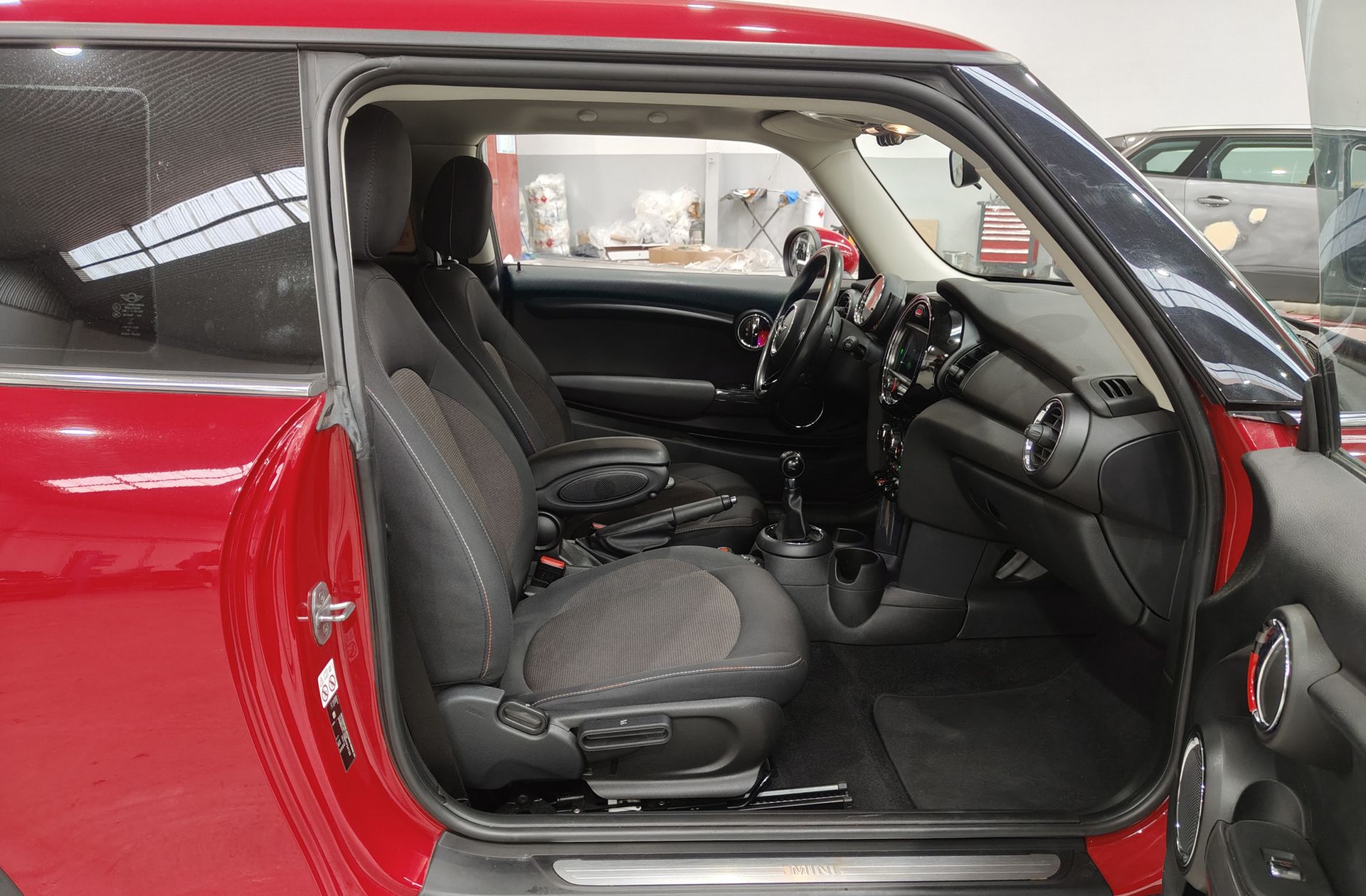 MINI Cooper One D - foto 17