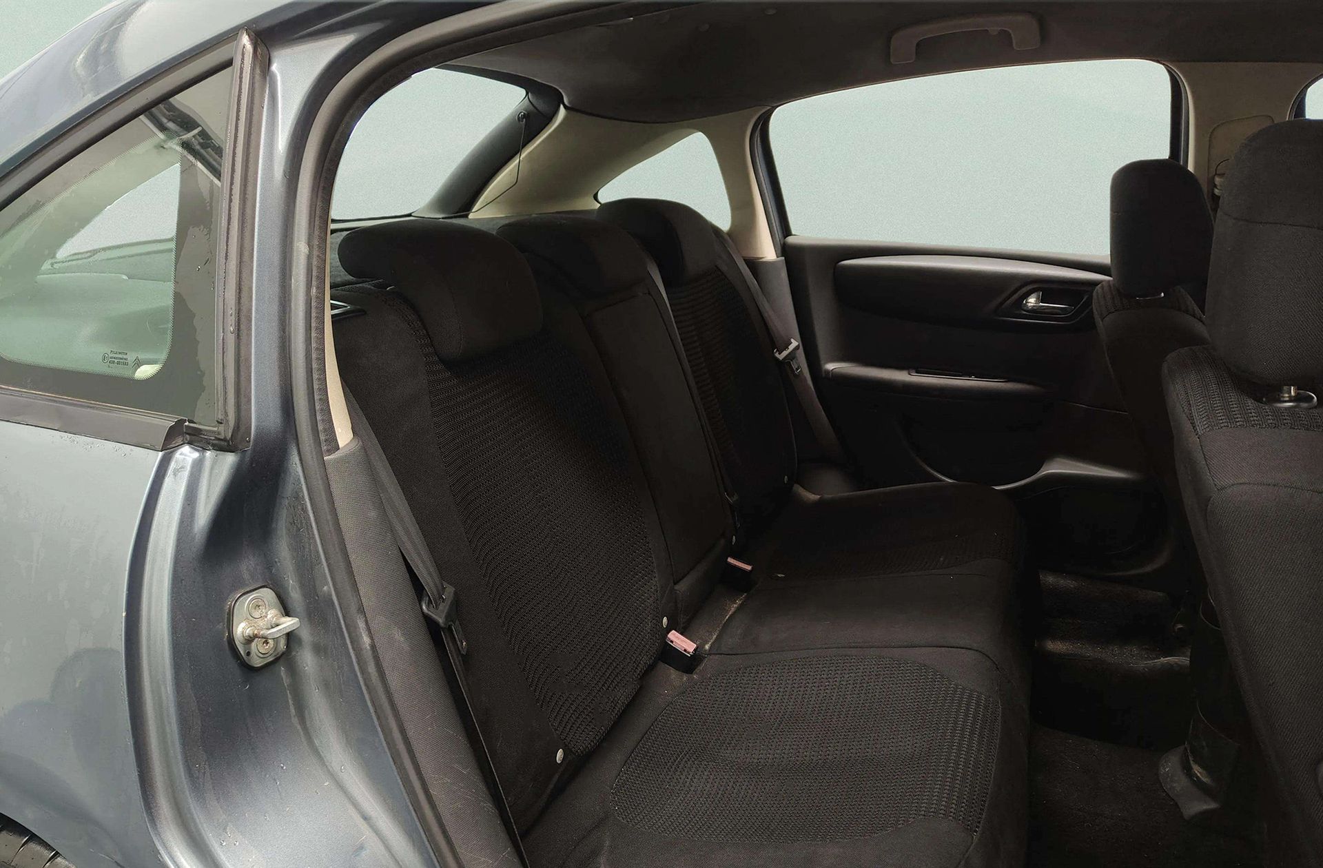 Citroën C4 1.6 HDi VTR Plus - foto 12