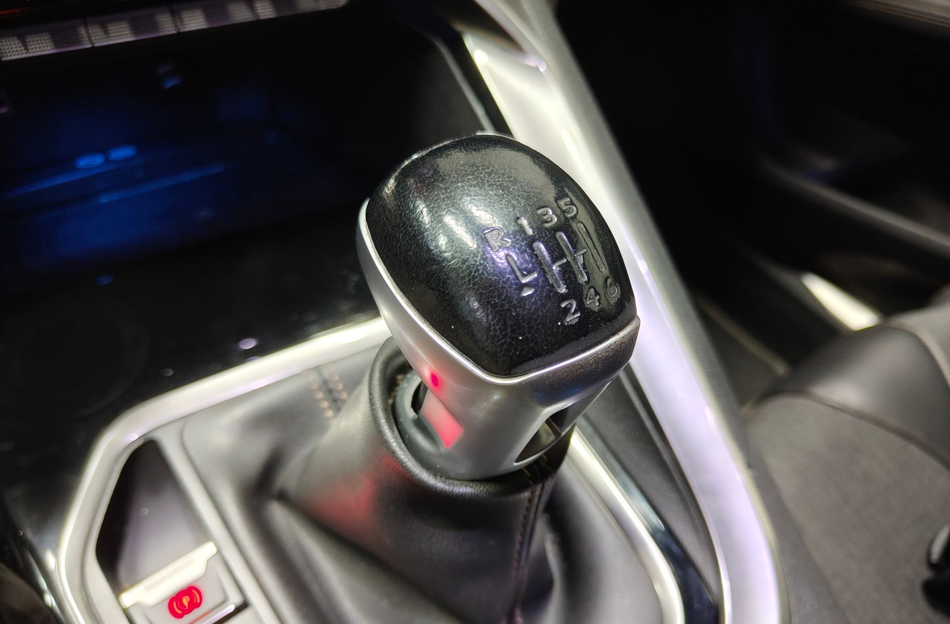 Peugeot 3008 PureTech 130 GT Line - foto 6