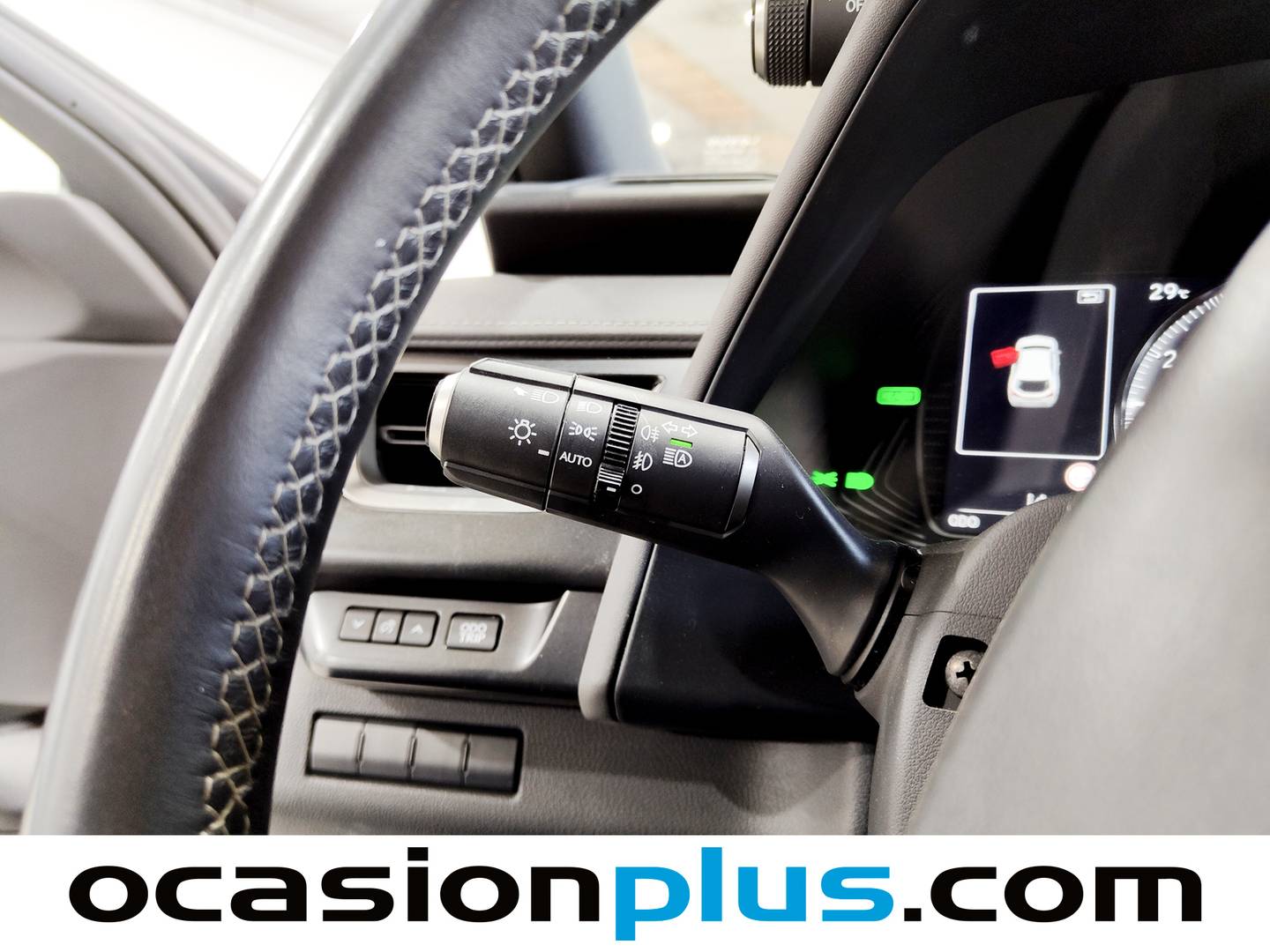 Foto Lexus UX Lexus UX 250h Business 2WD (184 CV)