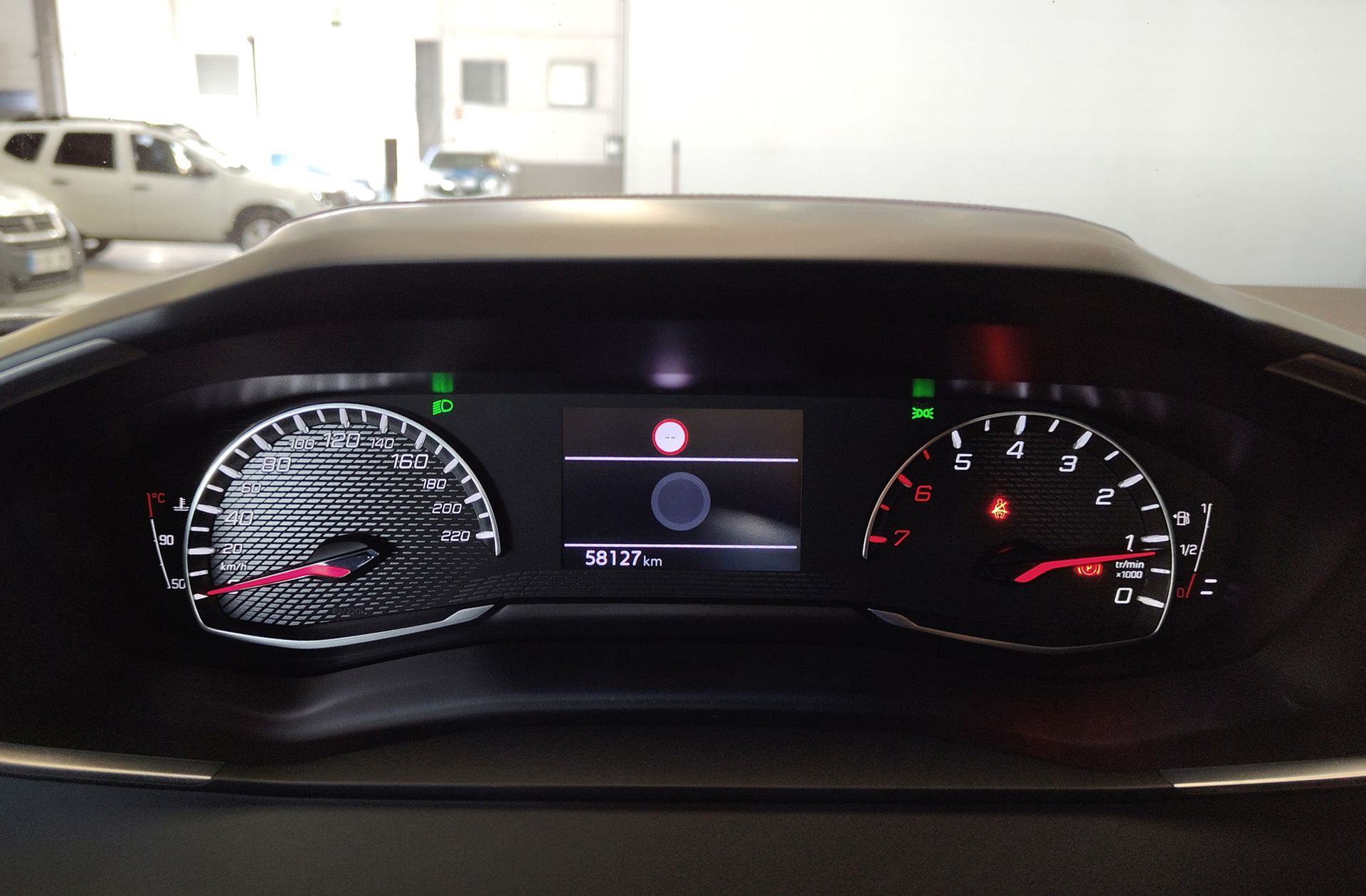 Peugeot 2008 BlueHDi 110 Active Pack - foto 24