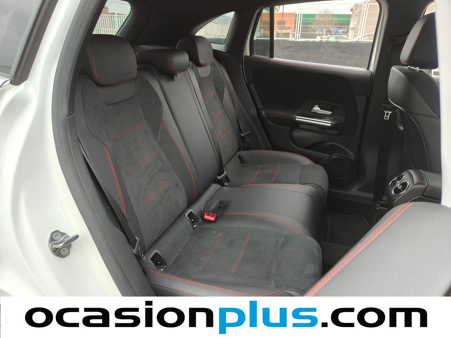 Mercedes GLA Mercedes-Benz GLA 200 D (150 CV) Pack AMG km 0