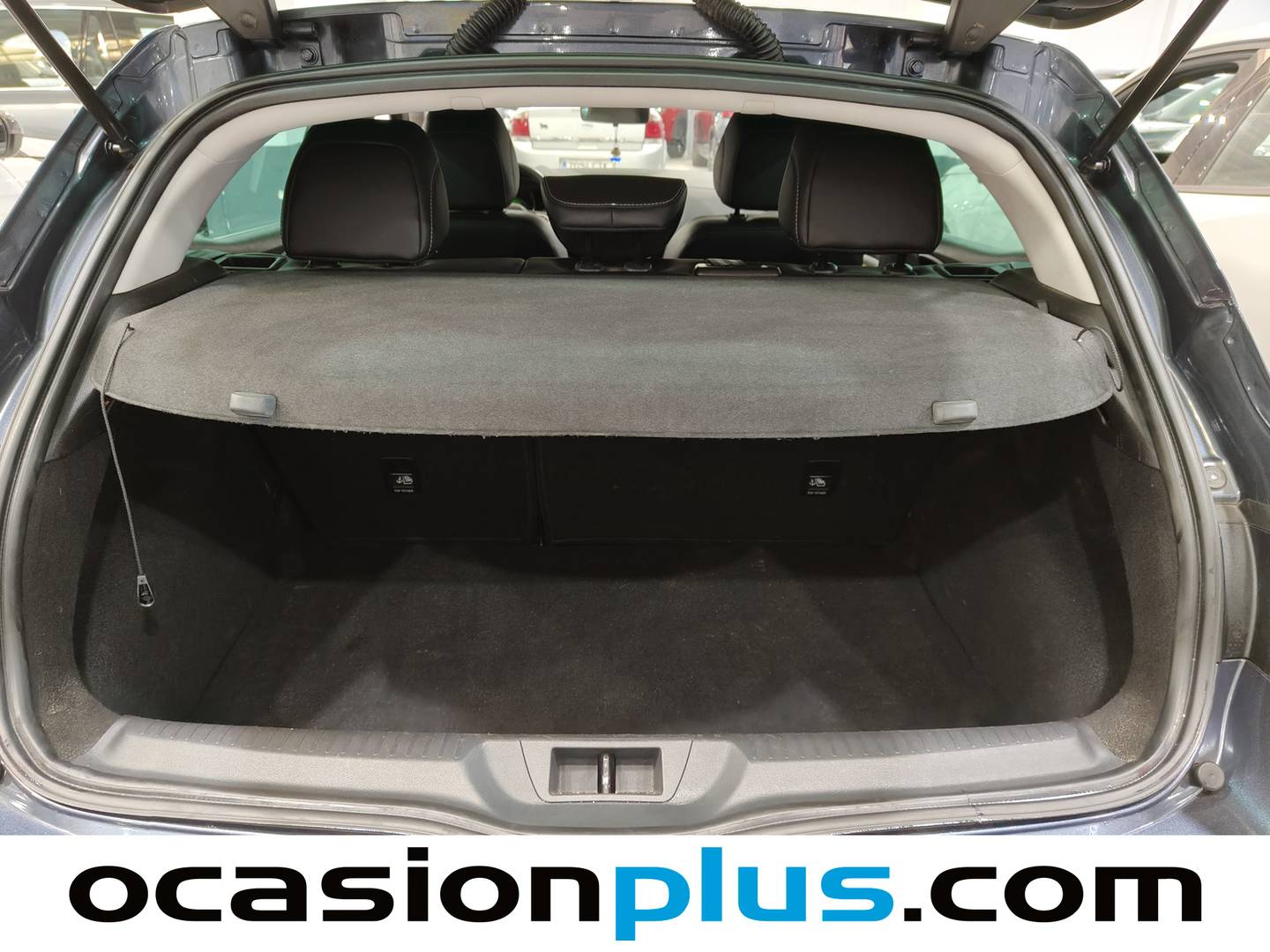 Foto Renault Mégane Renault Megane Zen TCe (140 CV) GPF