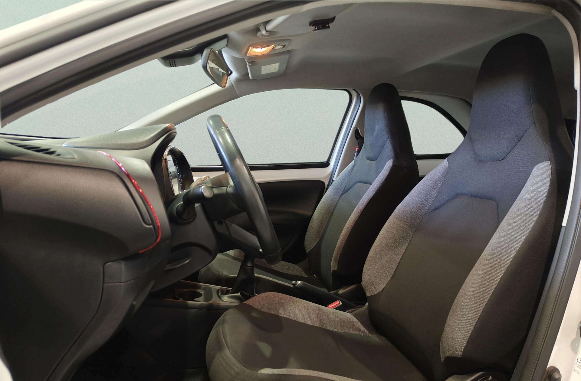 Toyota Aygo X 1.0 VVT-I Play - foto 10