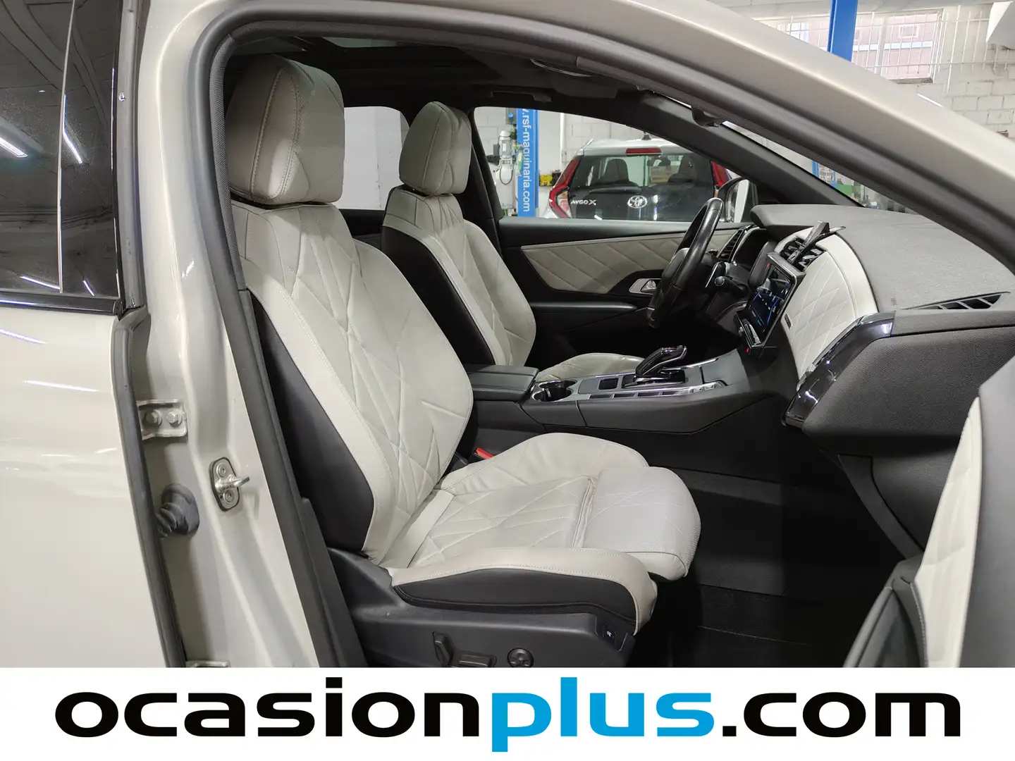 Foto DS DS 7 Crossback DS DS7 Crossback E-Tense 300 Ligne Noire 4WD Auto (300 CV)