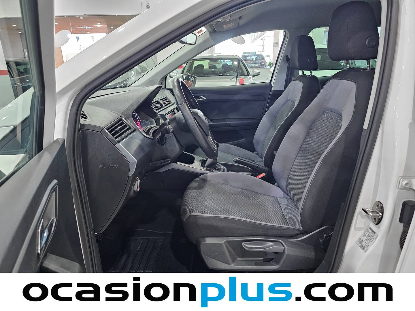 Foto asientos delanteros Seat Arona Seat Arona 1.6 TDI Ecomotive Style (95 CV)