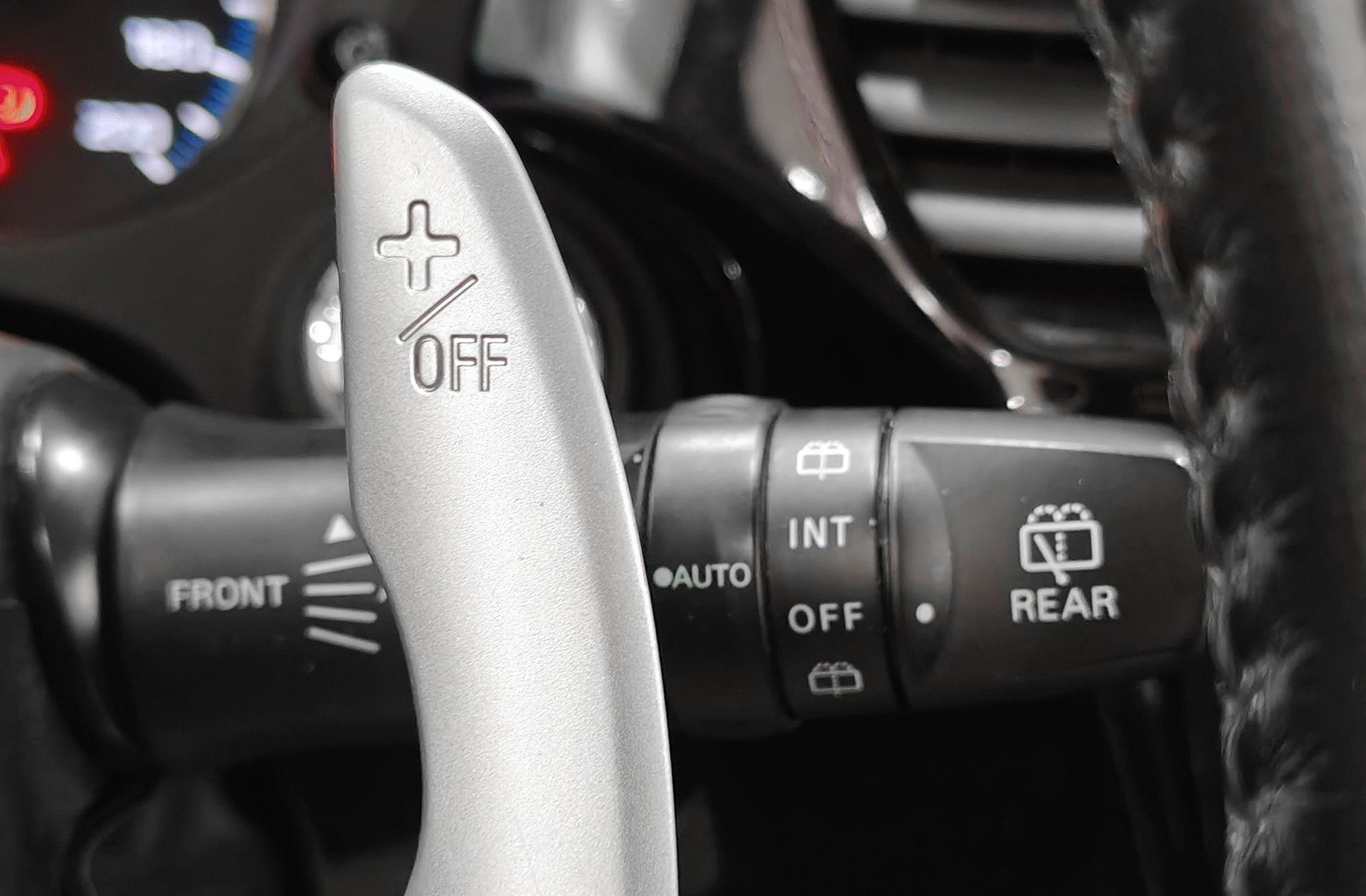 Mitsubishi Outlander 2.0 PHEV Kaiteki 4WD - foto 31