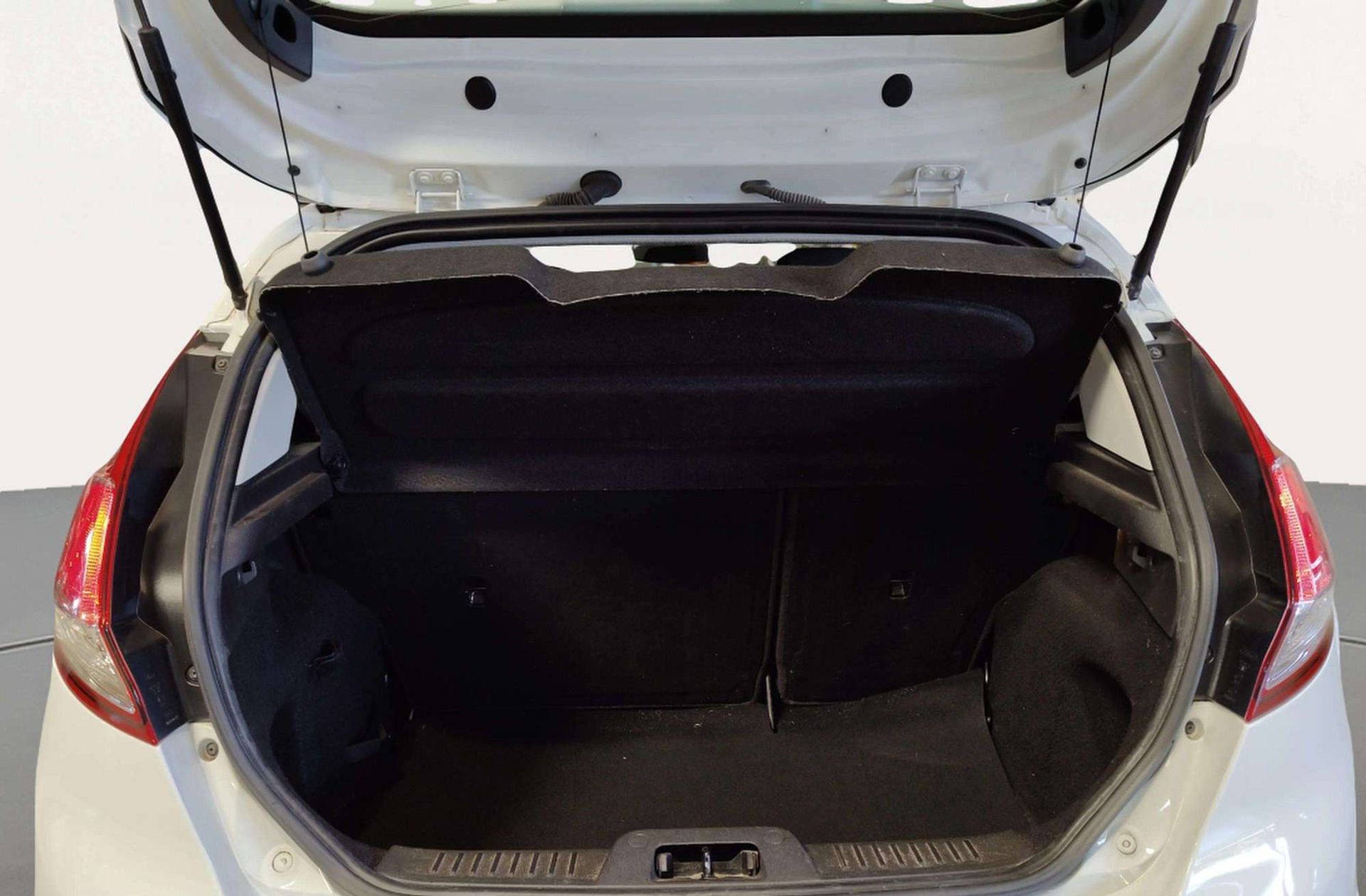 Ford Fiesta 1.5 TDCi Trend - foto 13