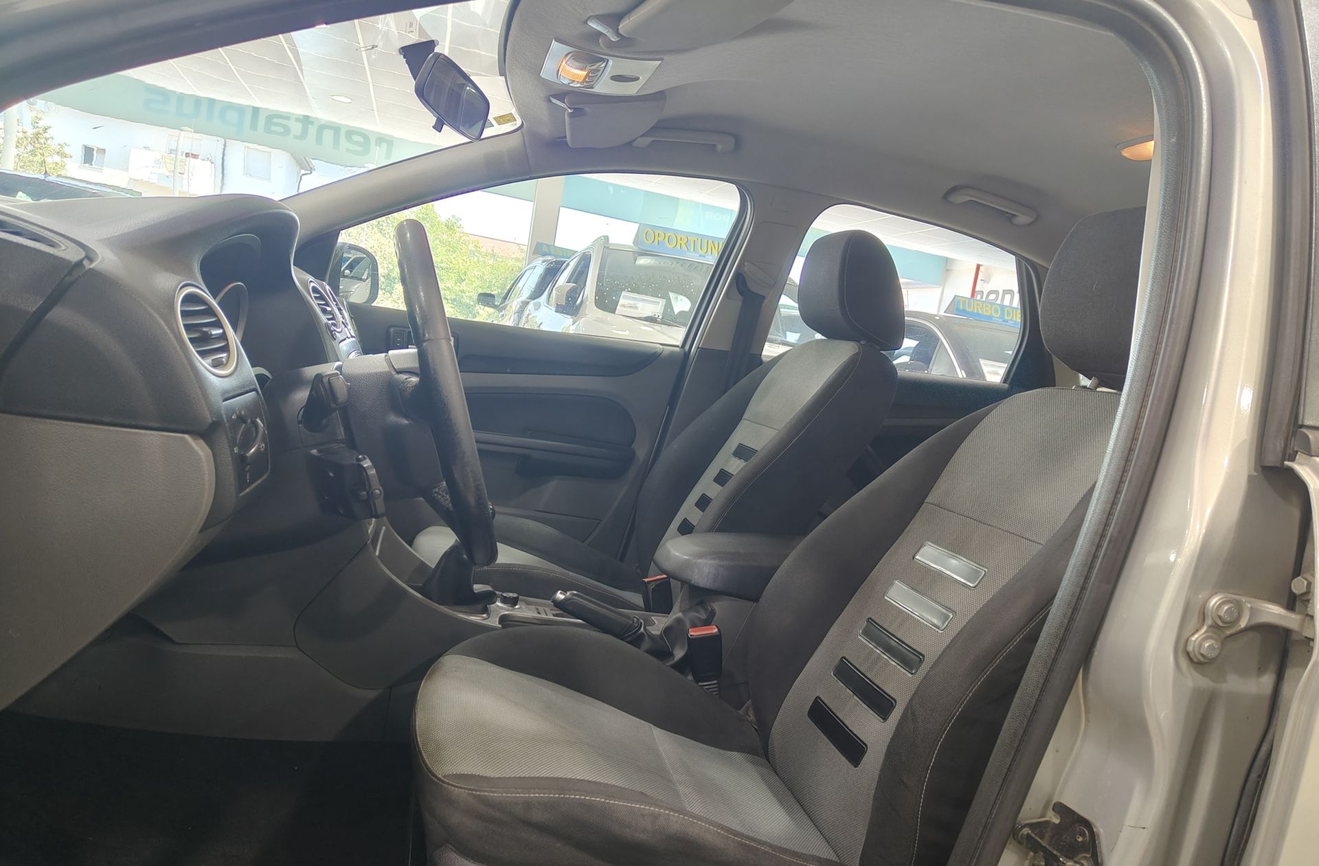 Ford Focus 1.6 TDCi Trend - foto 8