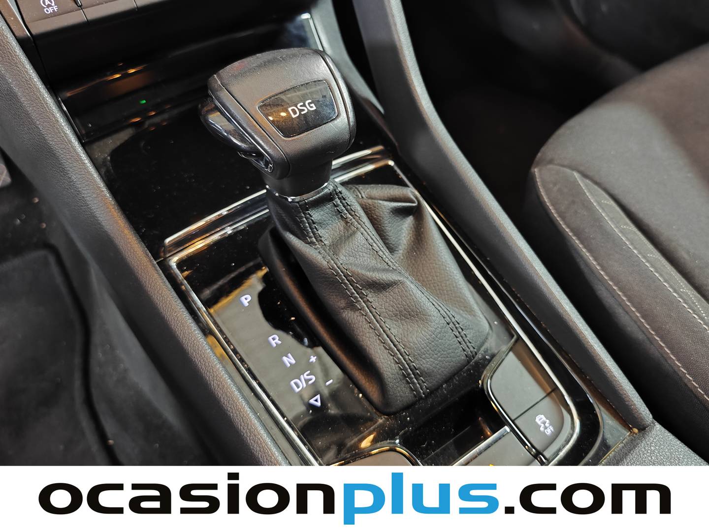 Foto Skoda Karoq Skoda Karoq 1.5 TSI ACT Ambition DSG (150 CV)