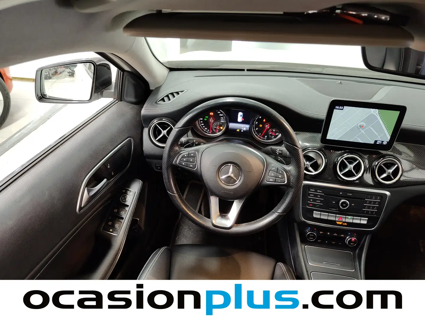 Foto Mercedes GLA Mercedes-Benz GLA 180 (122 CV) PACK AMG