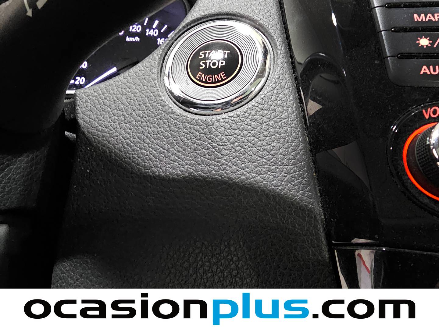 Foto Nissan QASHQAI Nissan Qashqai DIG-T 140 N-Connecta 4x2 (140 CV)