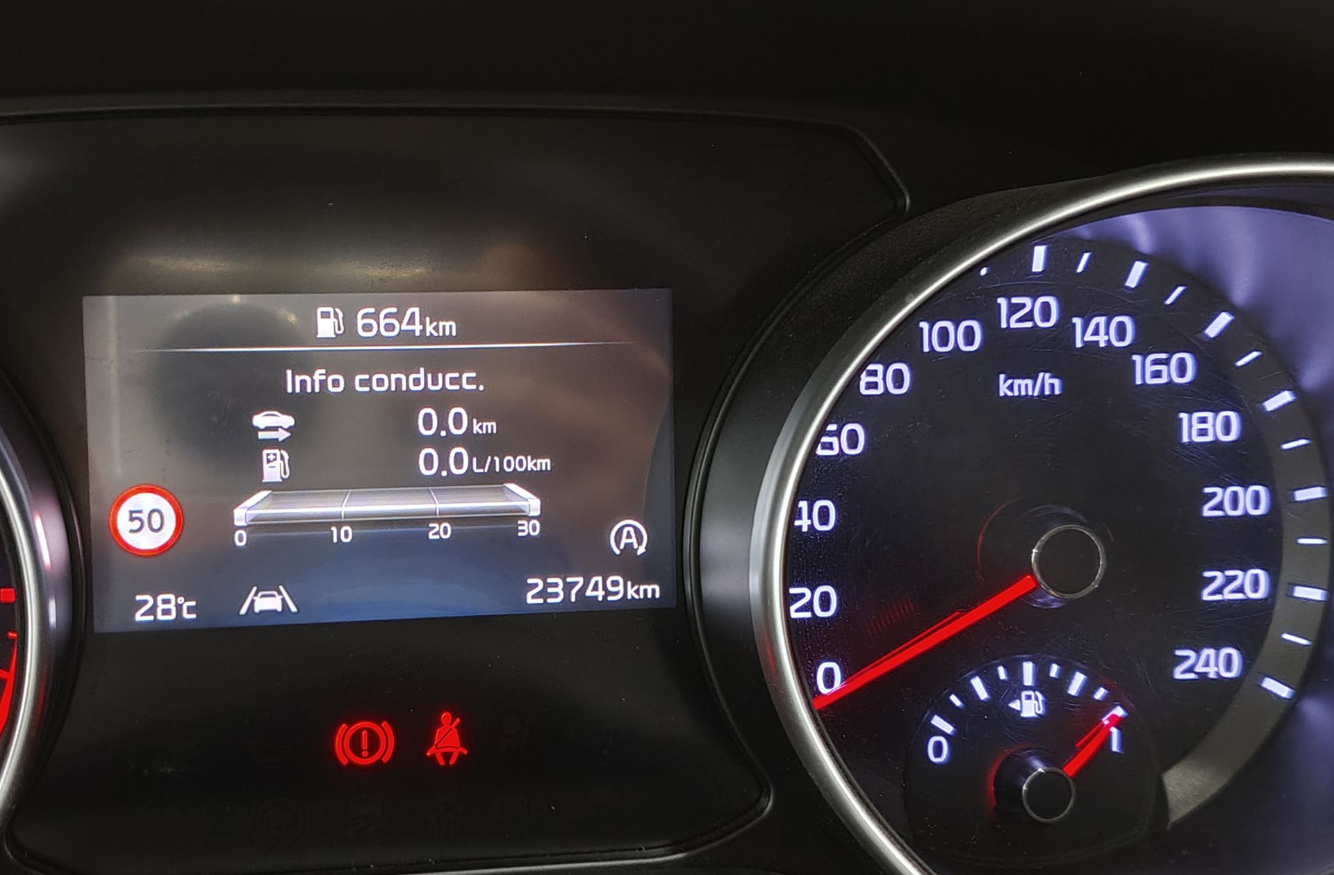Kia Ceed 1.0 T-GDi Concept - foto 10