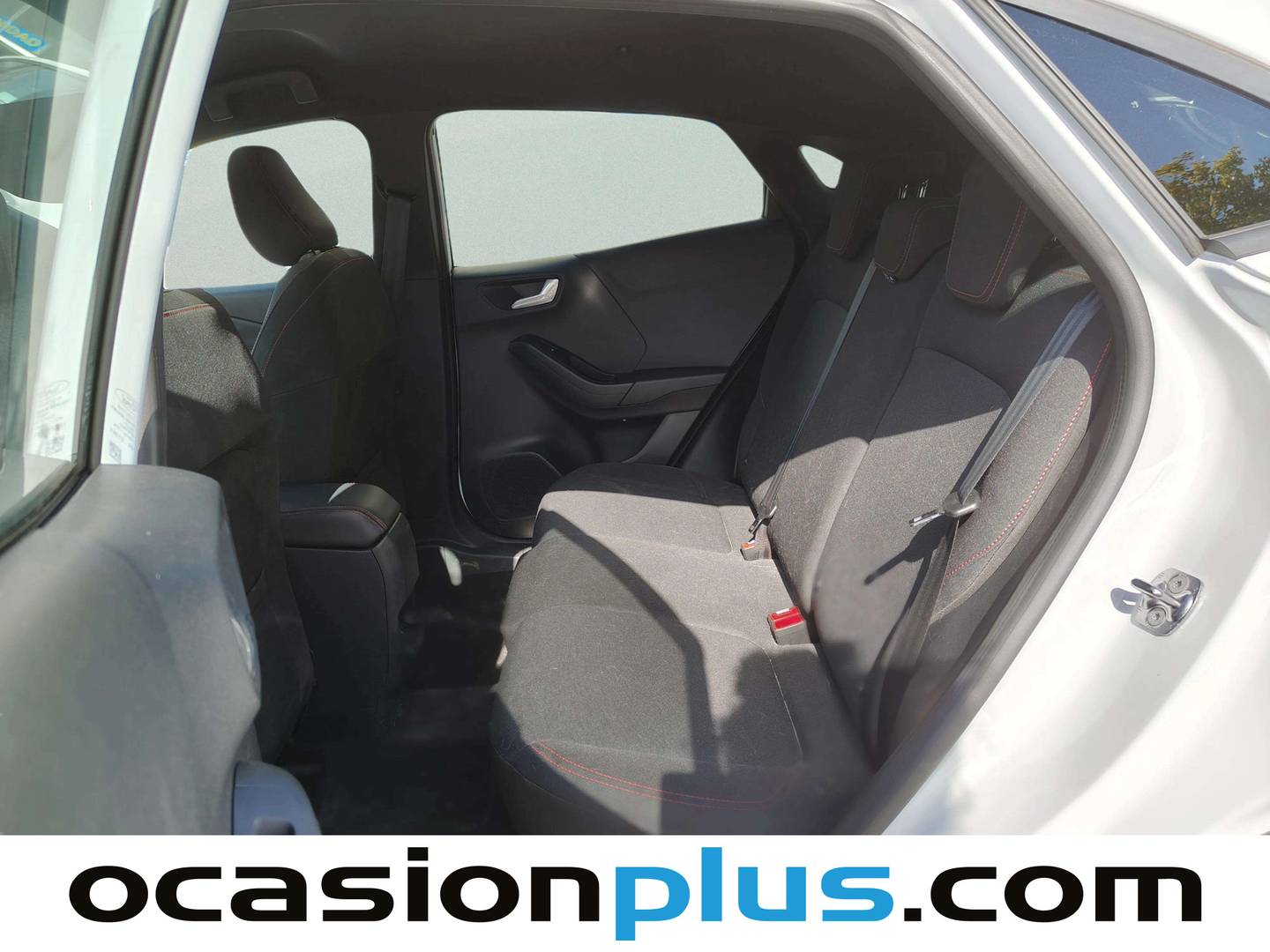 Foto asientos traseros Ford Puma Ford Puma 1.0 EcoBoost MHEV ST-Line (125 CV)
