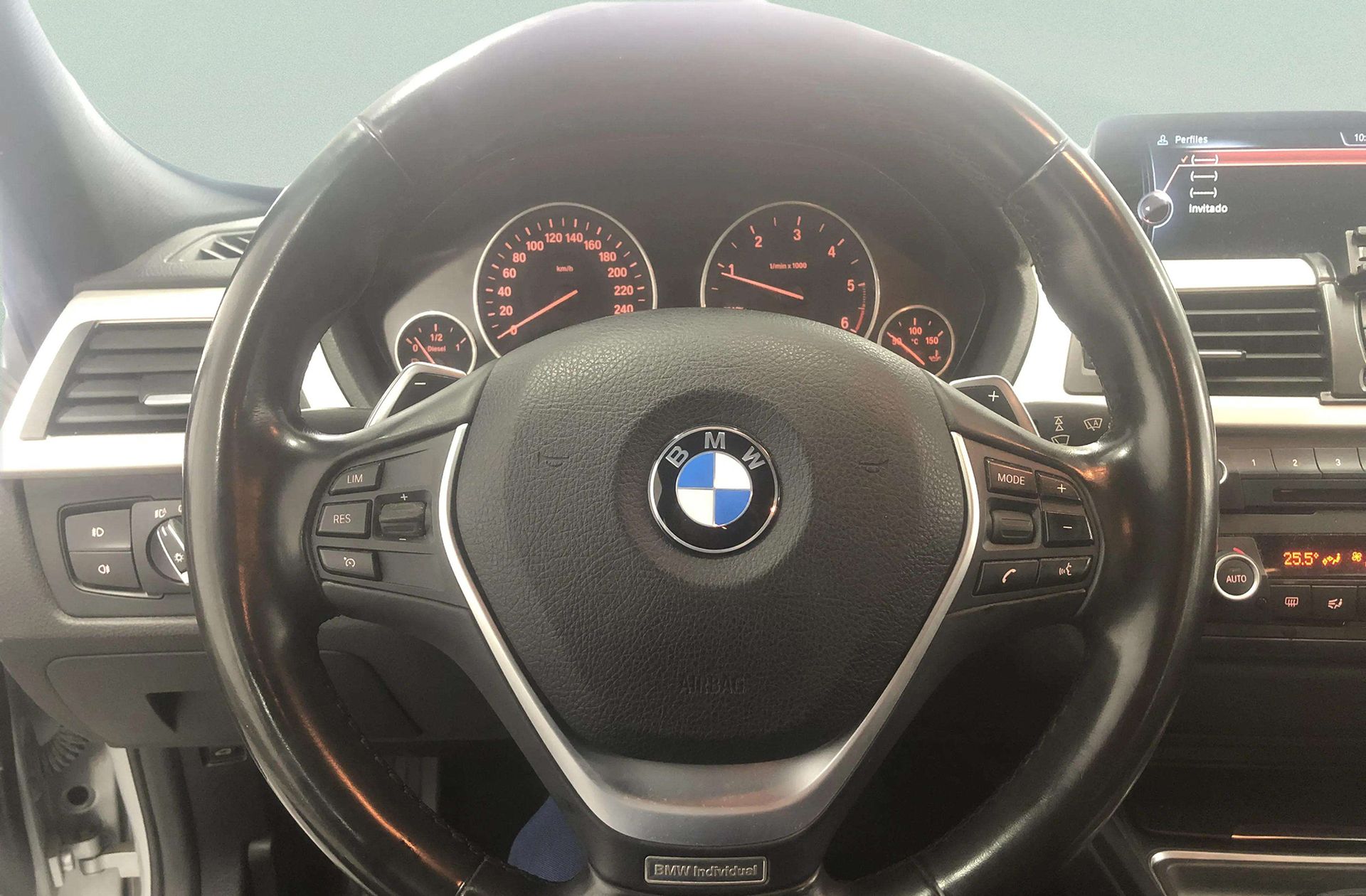 BMW Serie 3 320d Touring Efficient Dynamics - foto 21
