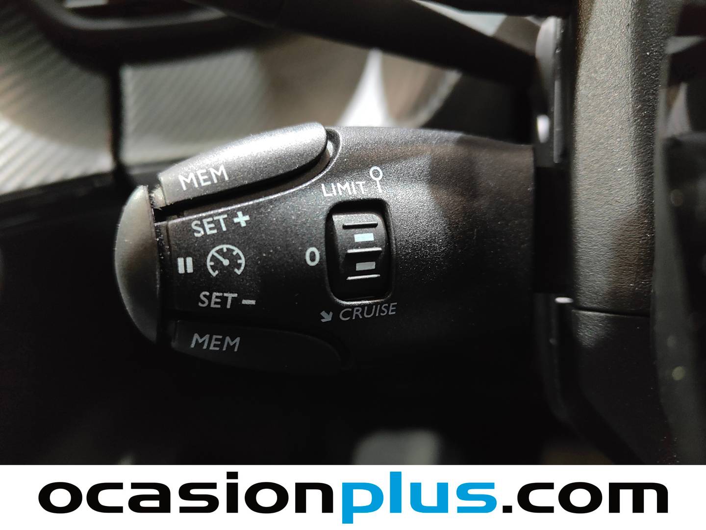 Peugeot 2008 Peugeot 2008 Allure Hybrid eDCS6 (145 CV) híbrido