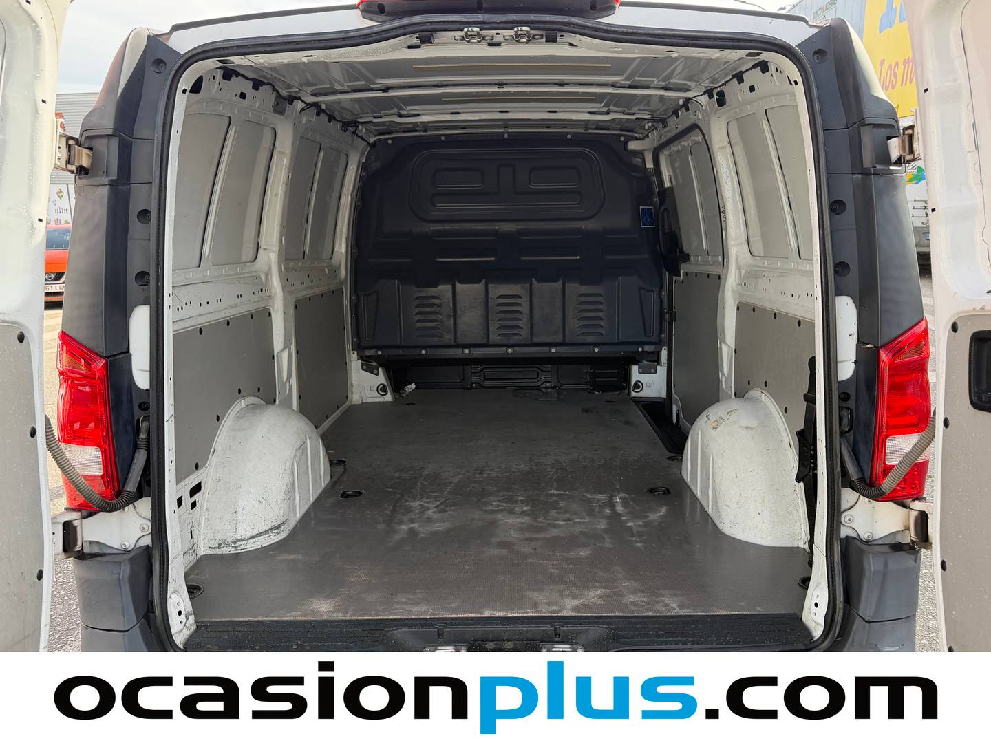 Foto asientos traseros Mercedes Vito Mercedes Vito Furgon 110 CDI Base Larga (102 CV)