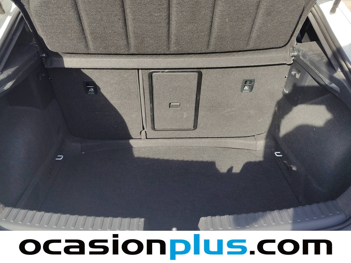 Fotos maletero Seat León Seat León 1.5 TSI S&S FR 25 Aniversario (116 CV)