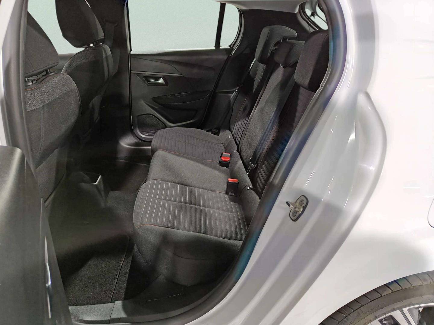 Foto asientos traseros Peugeot 208 Peugeot 208 PureTech 100 Active Pack (100 CV)