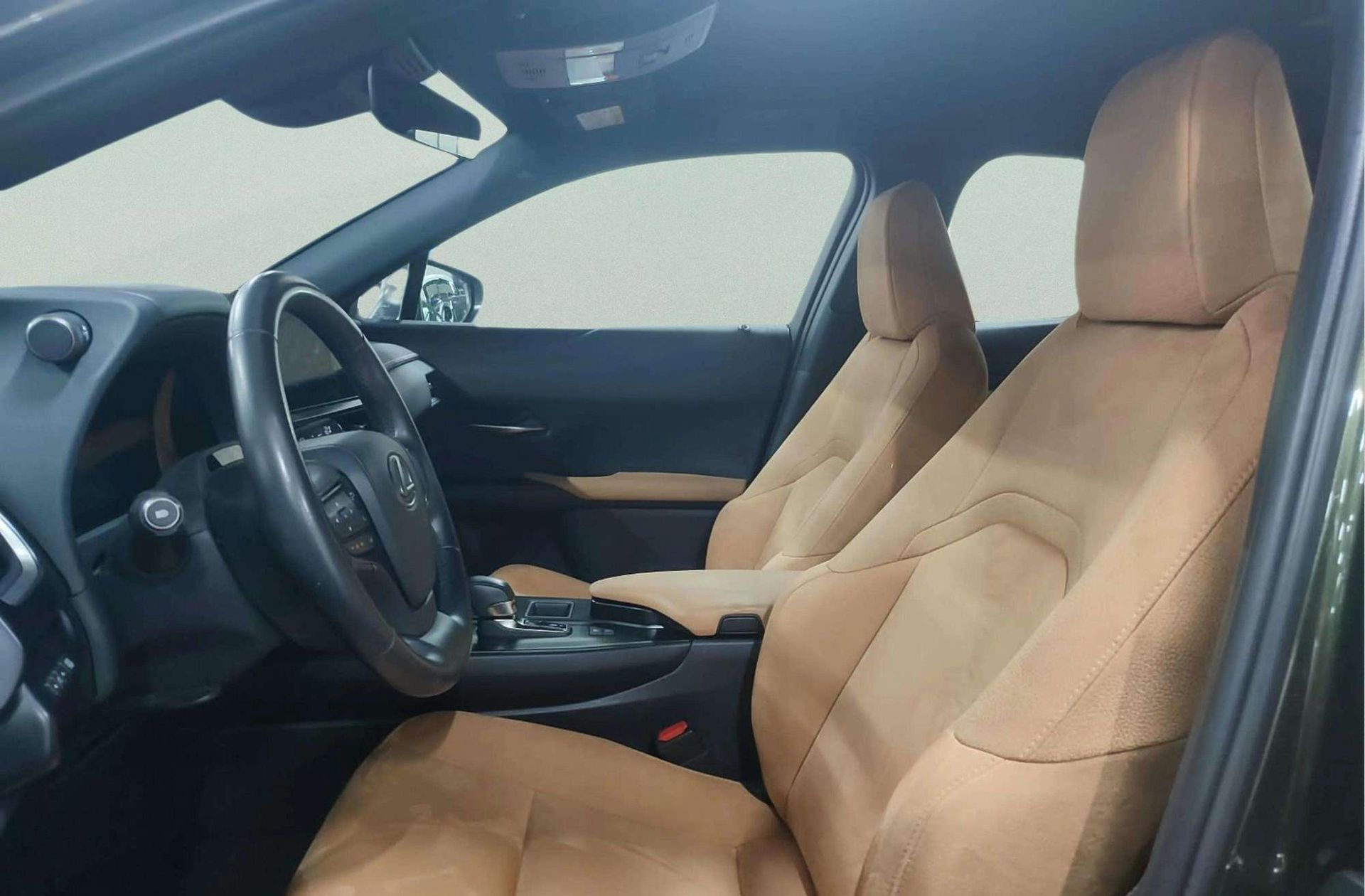 Lexus UX 300h Plus - foto 11