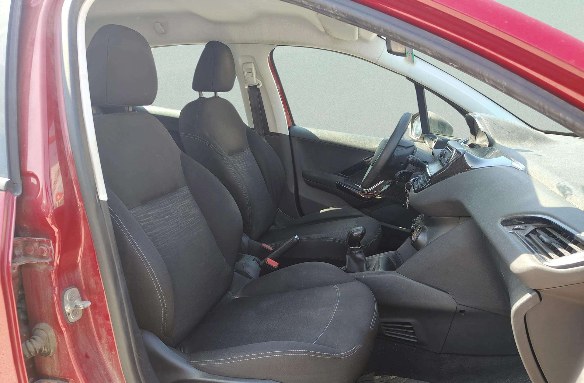 Peugeot 208 1.4 HDi Access - foto 14